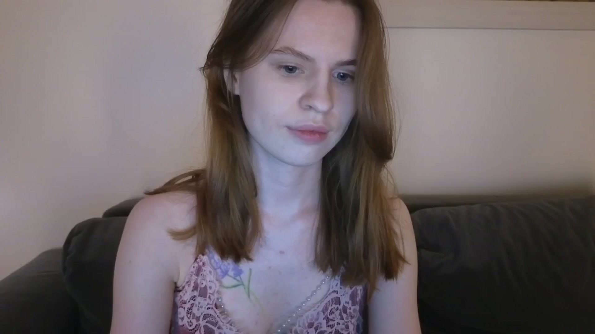 Gallery image thumbnail from Yuri_elfie's myfreecams stream on, 01/23/2025, 03:56 image 11 of 20