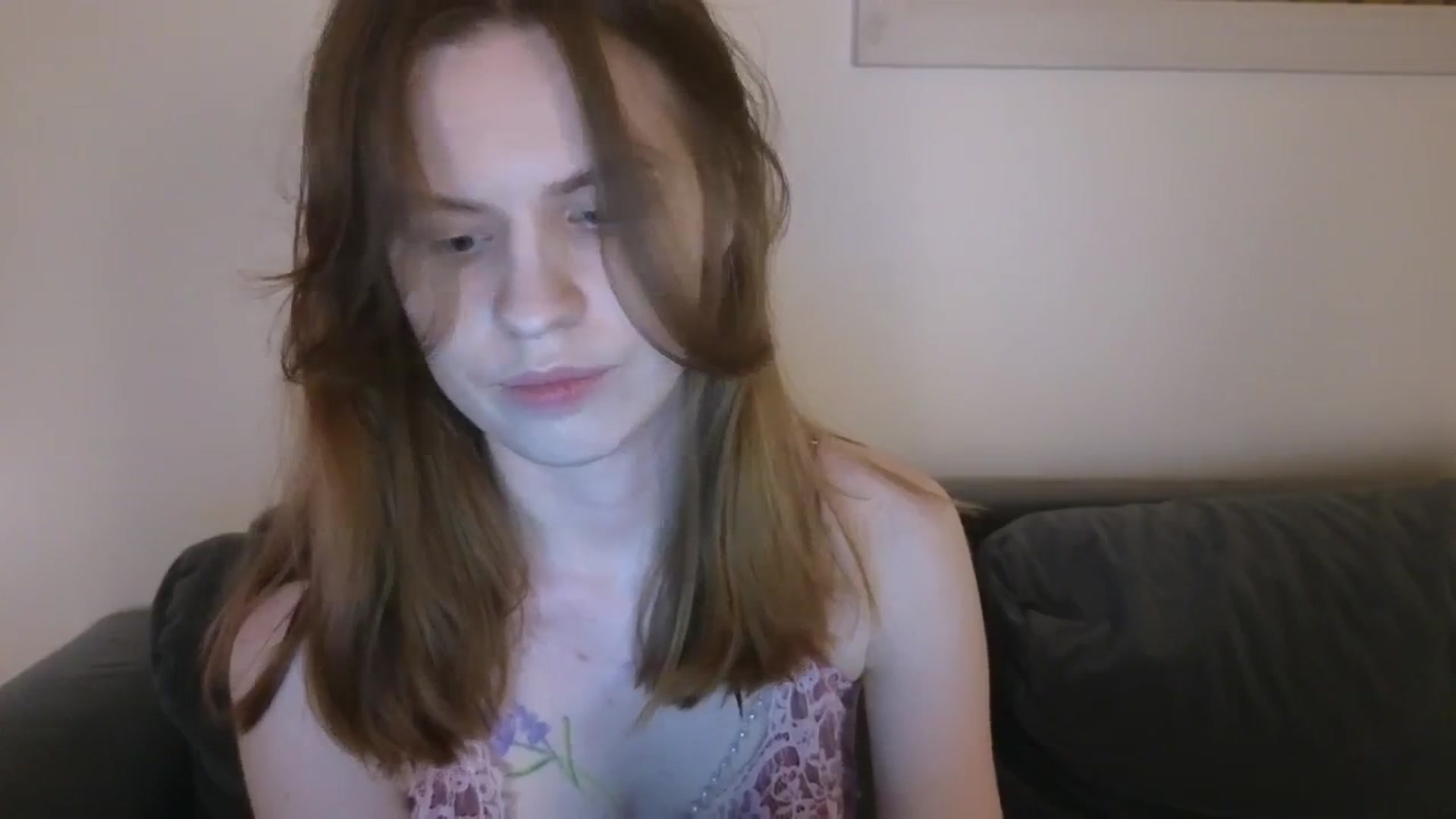 Gallery image thumbnail from Yuri_elfie's myfreecams stream on, 01/23/2025, 03:56 image 13 of 20