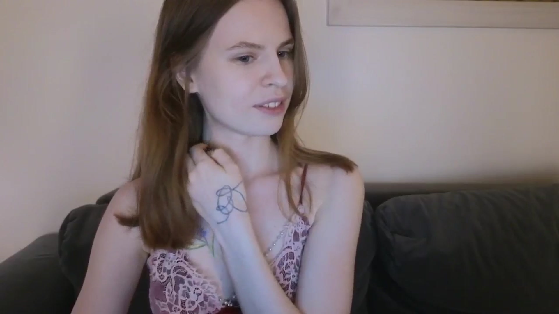 Gallery image thumbnail from Yuri_elfie's myfreecams stream on, 01/23/2025, 03:56 image 14 of 20