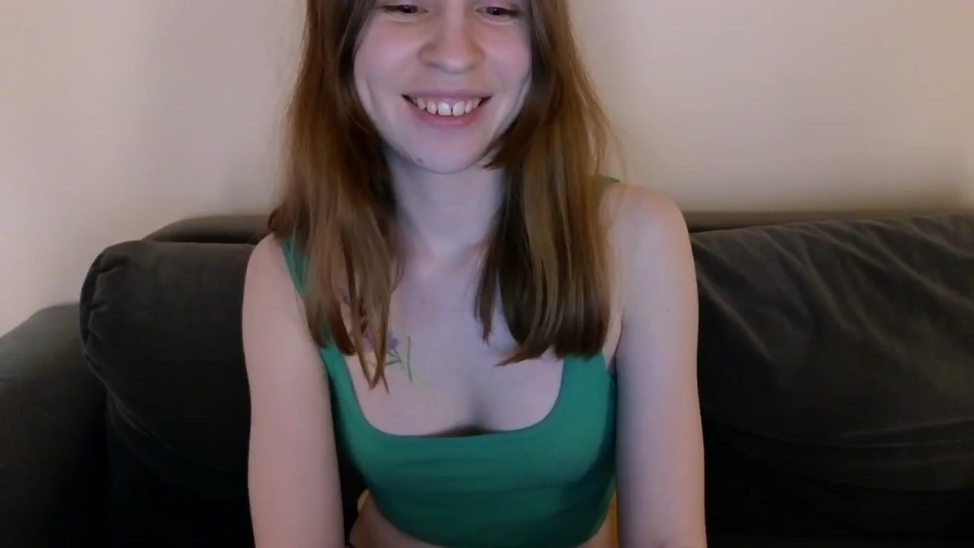 Gallery image thumbnail from Yuri_elfie's myfreecams stream on, 02/07/2025, 06:55 image 12 of 20
