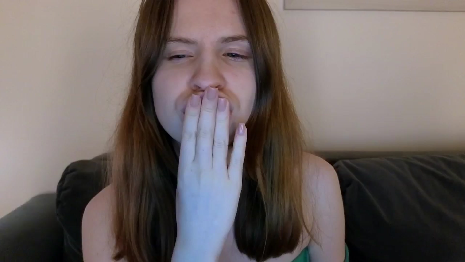 Gallery image thumbnail from Yuri_elfie's myfreecams stream on, 02/07/2025, 08:00 image 4 of 20