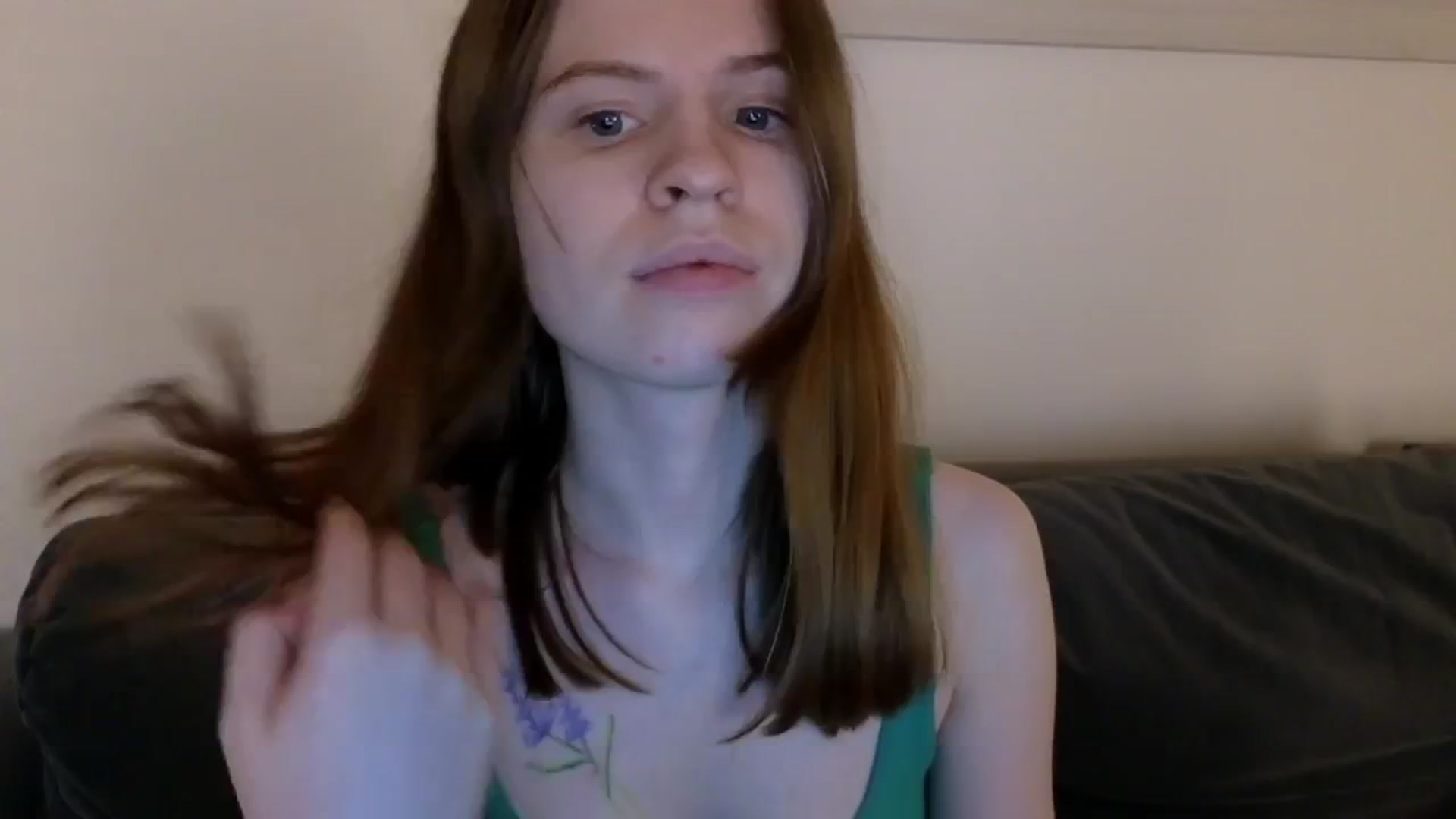 Gallery image thumbnail from Yuri_elfie's myfreecams stream on, 02/07/2025, 08:00 image 9 of 20