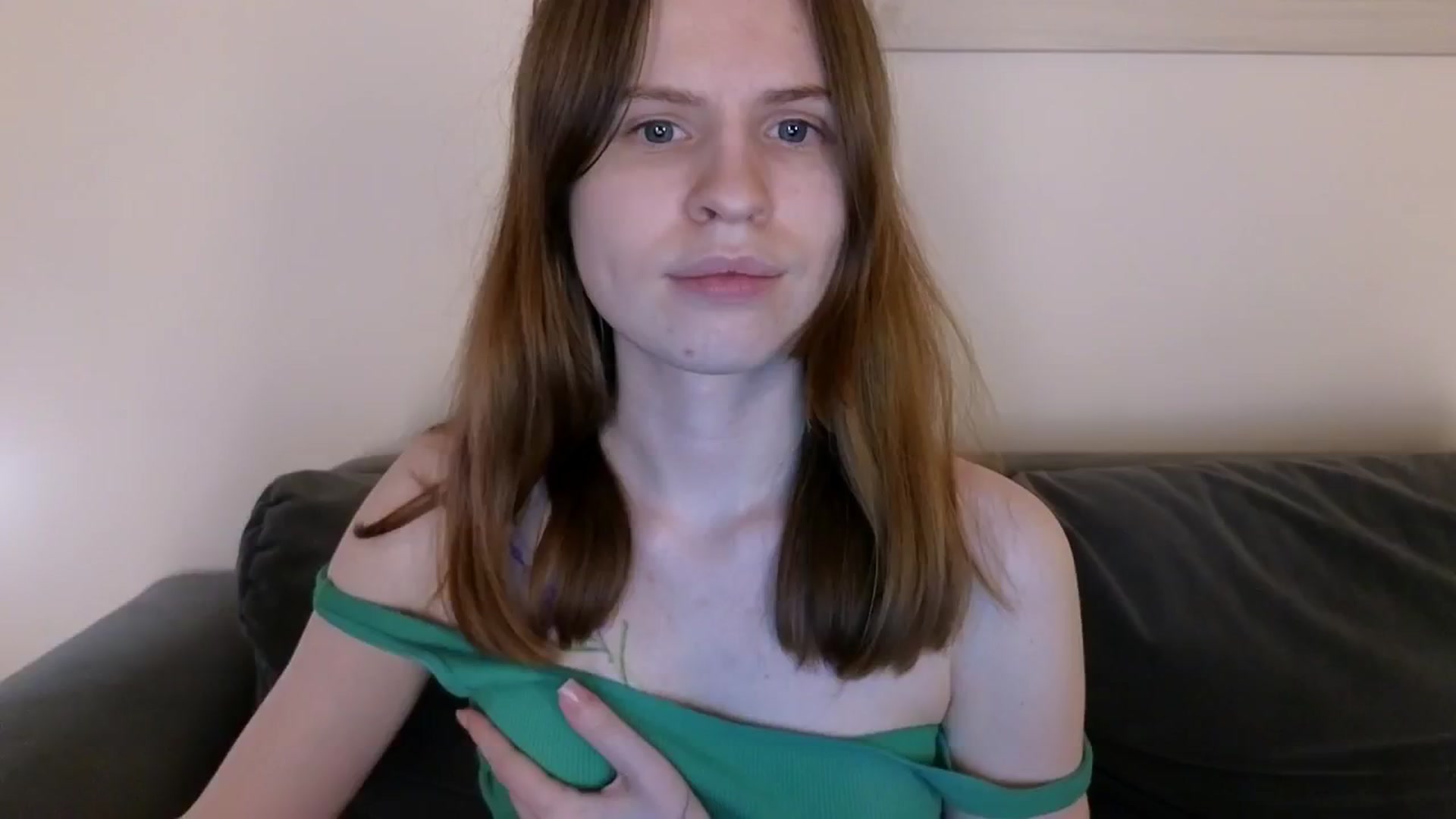 Gallery image thumbnail from Yuri_elfie's myfreecams stream on, 02/07/2025, 08:00 image 2 of 20
