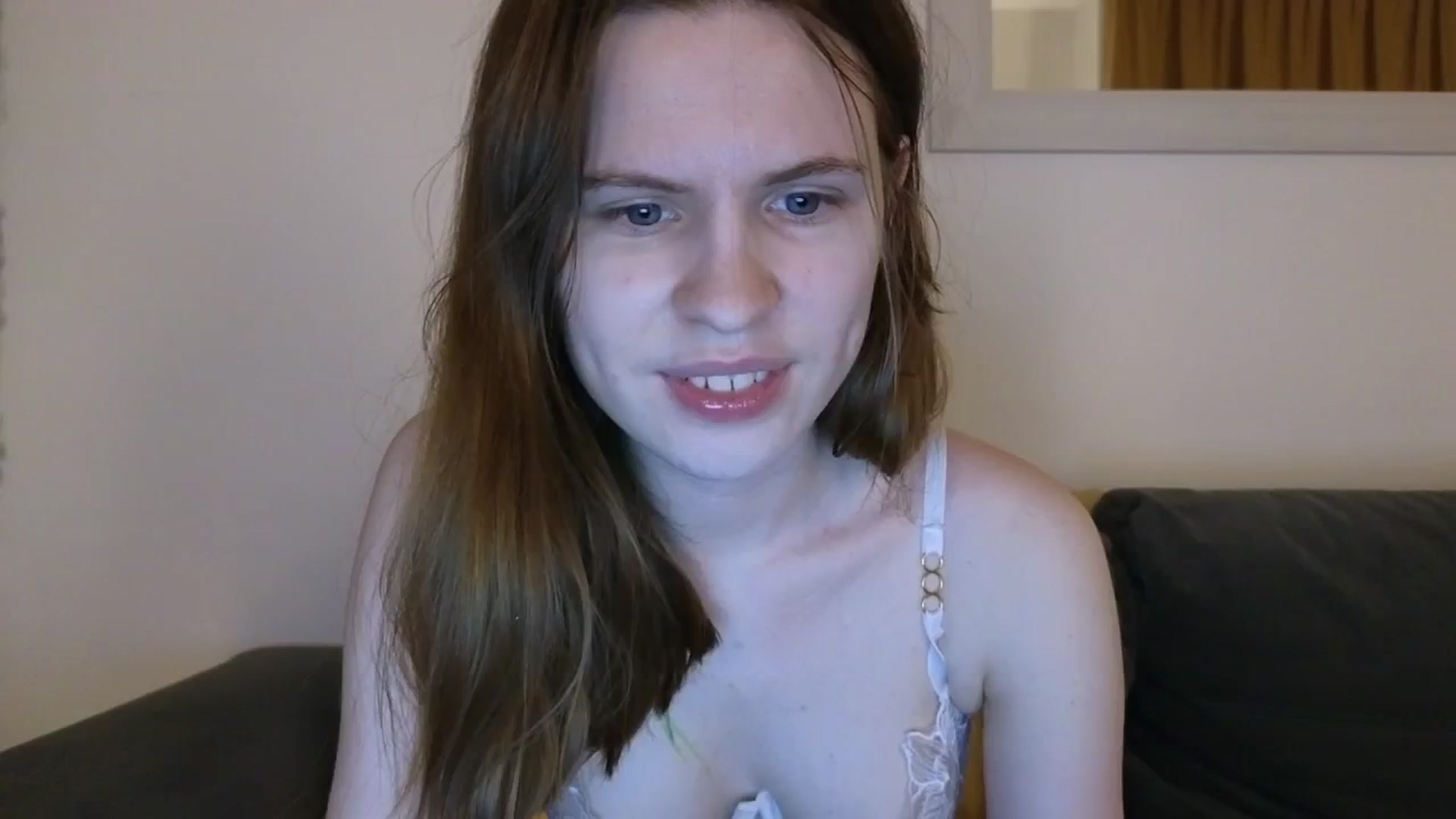 Gallery image thumbnail from Yuri_elfie's myfreecams stream on, 02/11/2025, 07:20 image 16 of 20