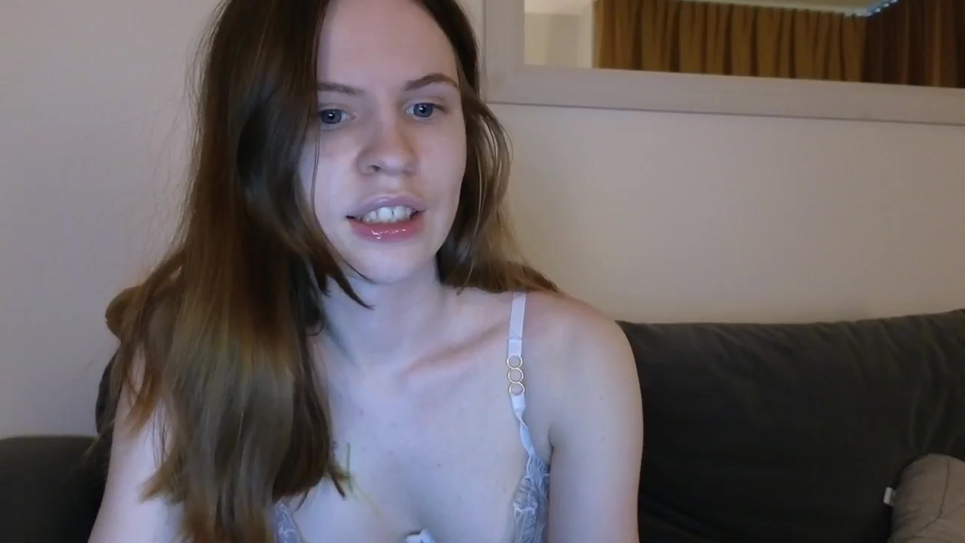 Gallery image thumbnail from Yuri_elfie's myfreecams stream on, 02/11/2025, 07:20 image 5 of 20