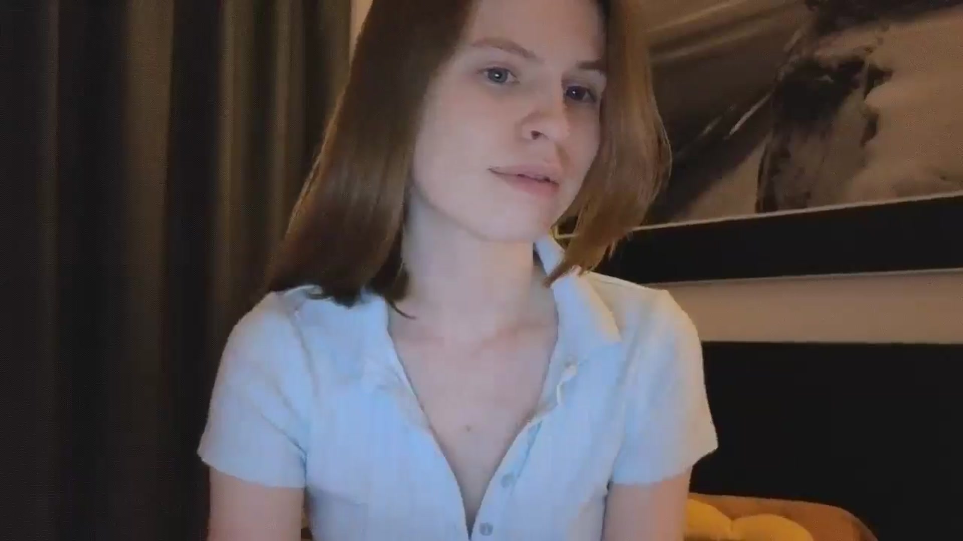 Gallery image thumbnail from Yuri_elfie's myfreecams stream on, 03/03/2025, 07:22 image 9 of 20