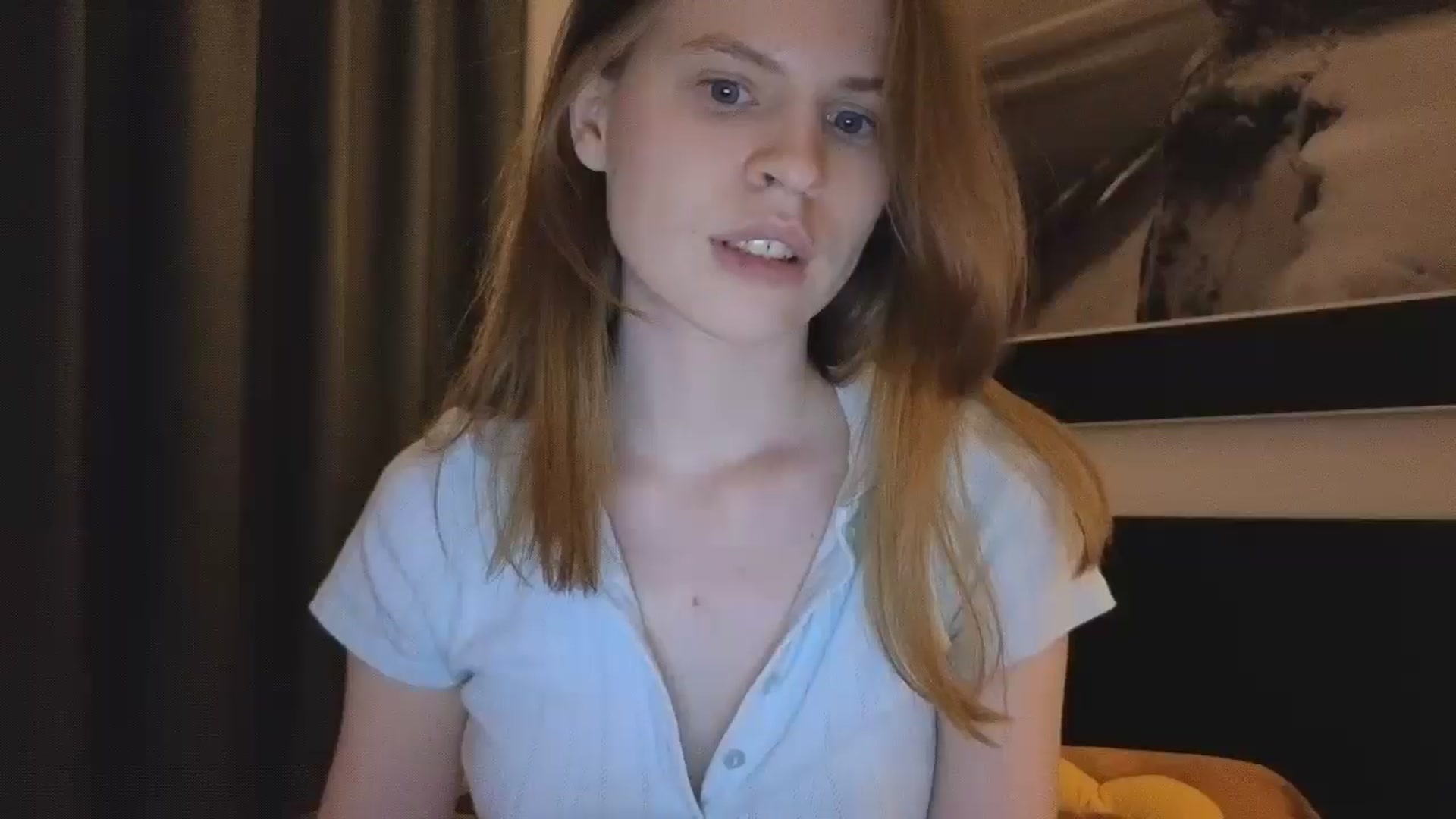 Gallery image thumbnail from Yuri_elfie's myfreecams stream on, 03/03/2025, 07:22 image 10 of 20