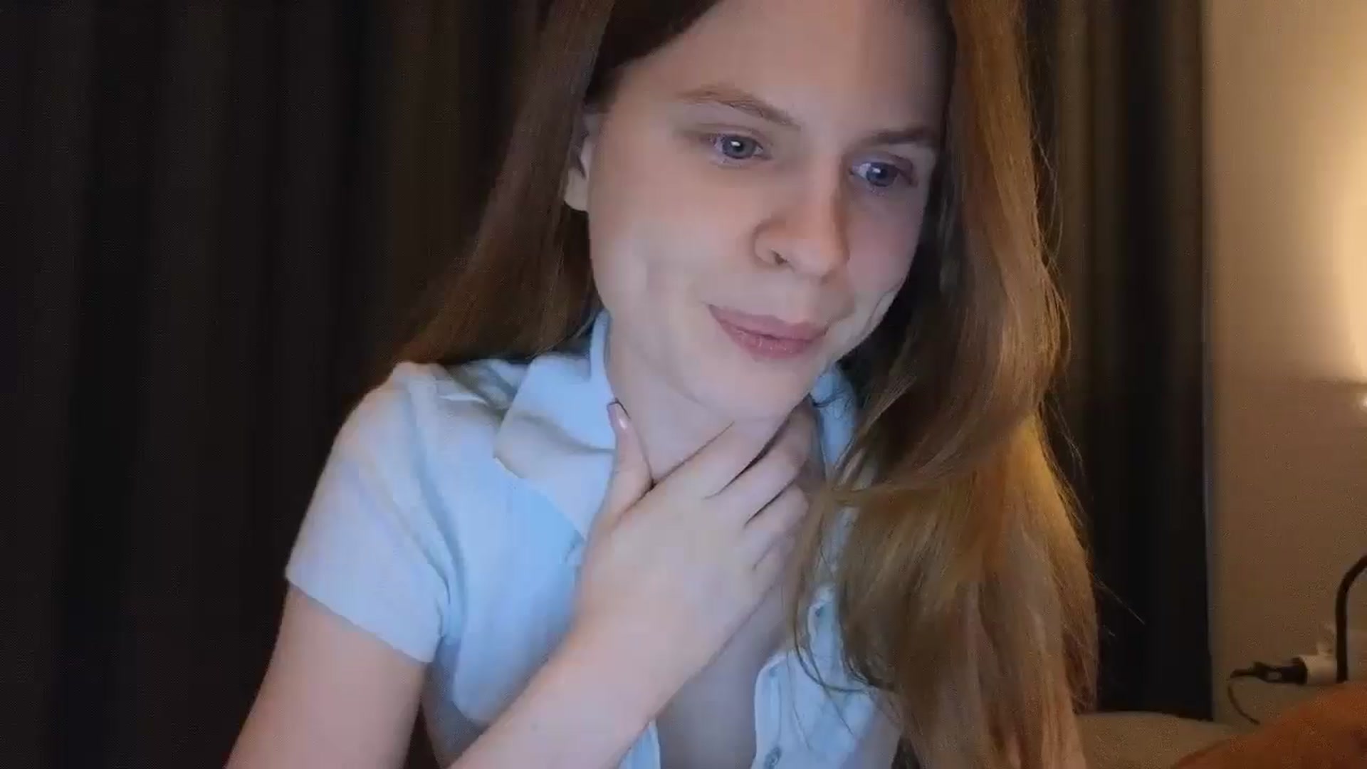 Gallery image thumbnail from Yuri_elfie's myfreecams stream on, 03/03/2025, 08:08 image 19 of 20