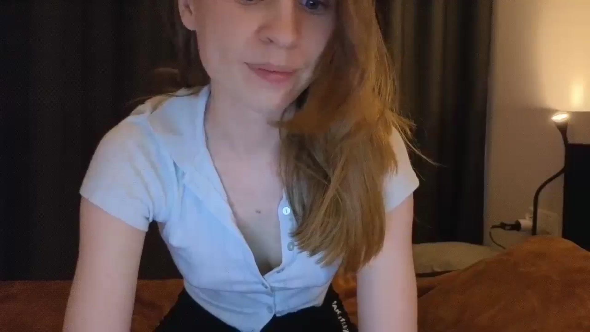 Gallery image thumbnail from Yuri_elfie's myfreecams stream on, 03/03/2025, 08:08 image 7 of 20