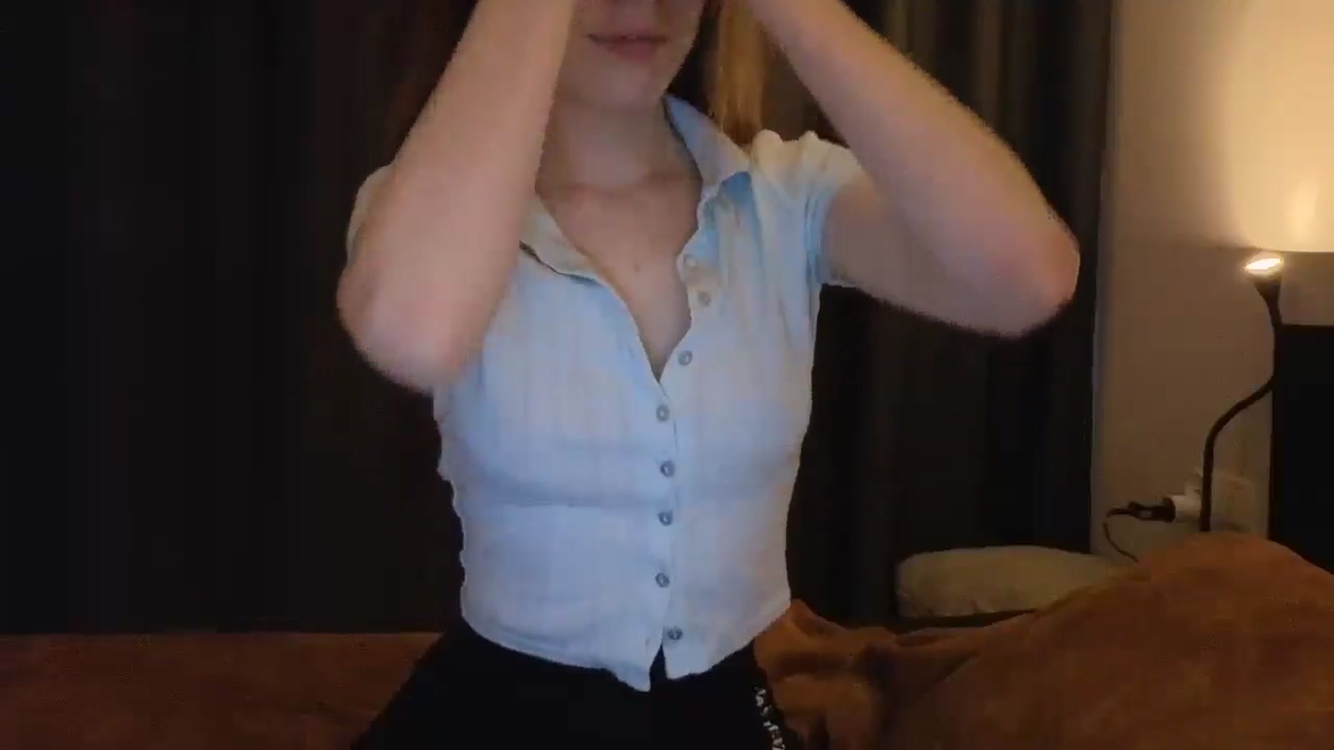 Gallery image thumbnail from Yuri_elfie's myfreecams stream on, 03/03/2025, 08:08 image 2 of 20