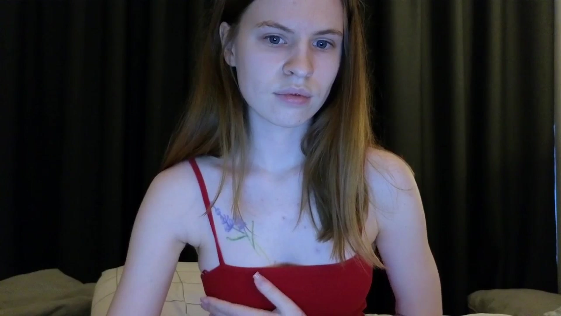 Gallery image thumbnail from Yuri_elfie's myfreecams stream on, 03/08/2025, 08:39 image 2 of 20