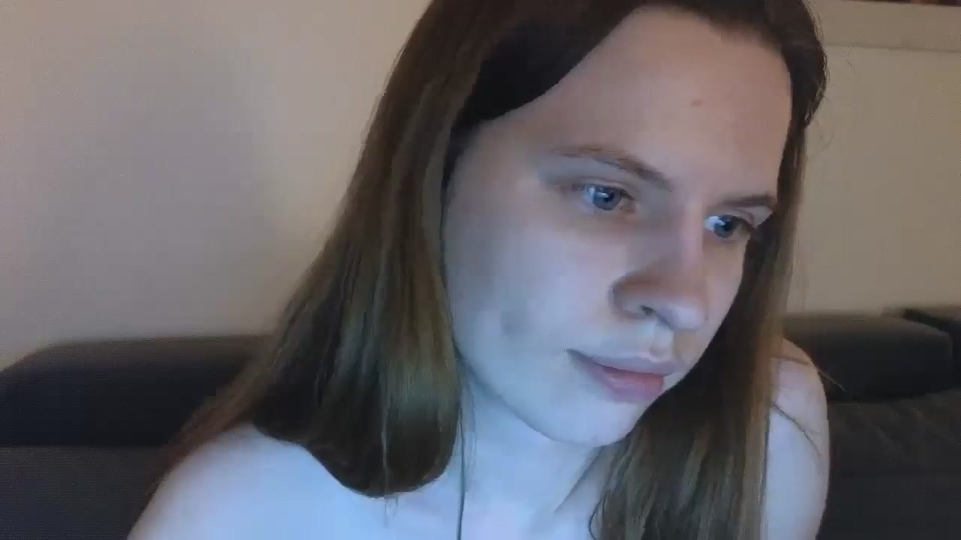 Gallery image thumbnail from Yuri_elfie's myfreecams stream on, 03/11/2025, 04:57 image 18 of 20