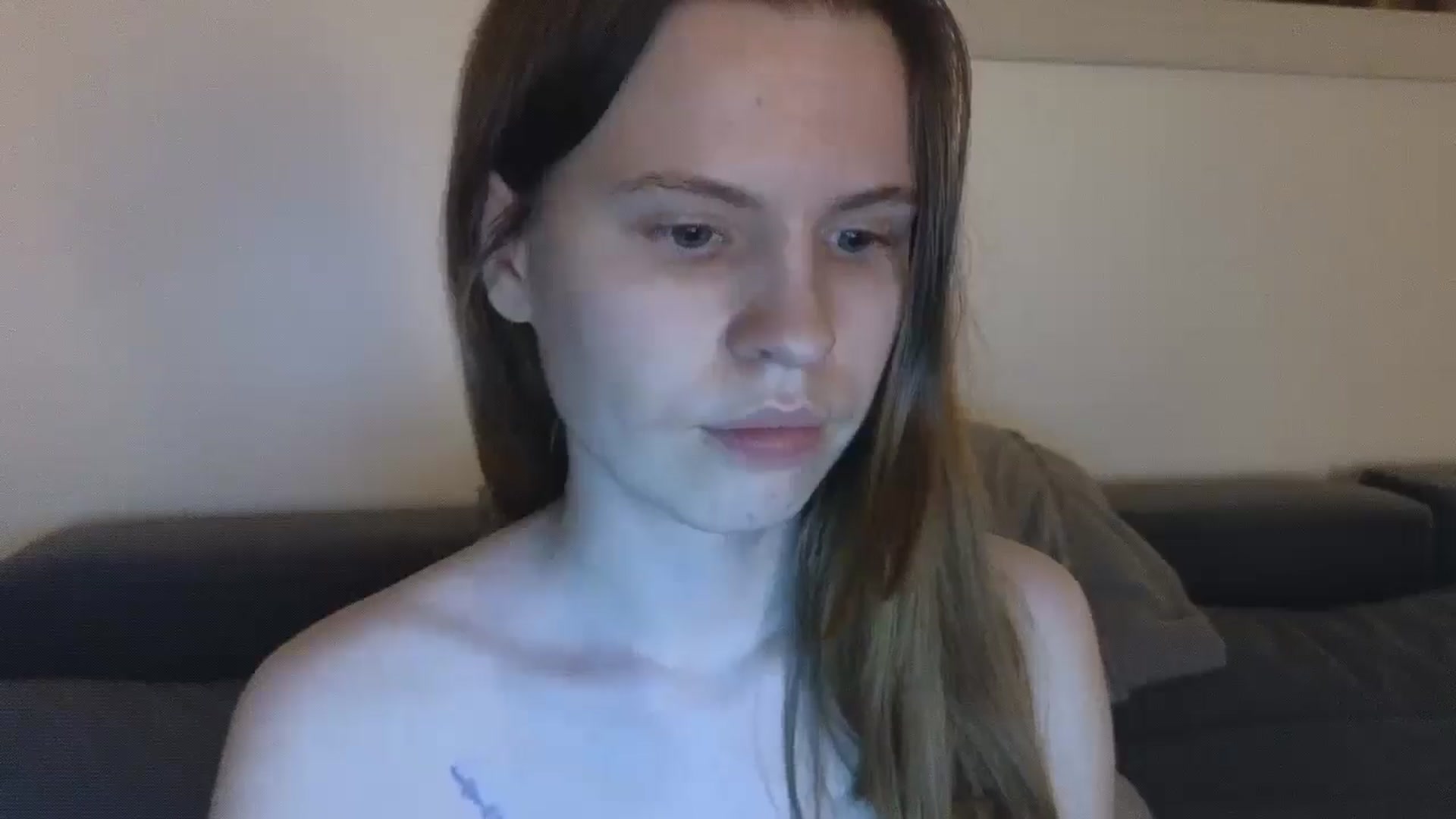 Gallery image thumbnail from Yuri_elfie's myfreecams stream on, 03/11/2025, 04:57 image 12 of 20
