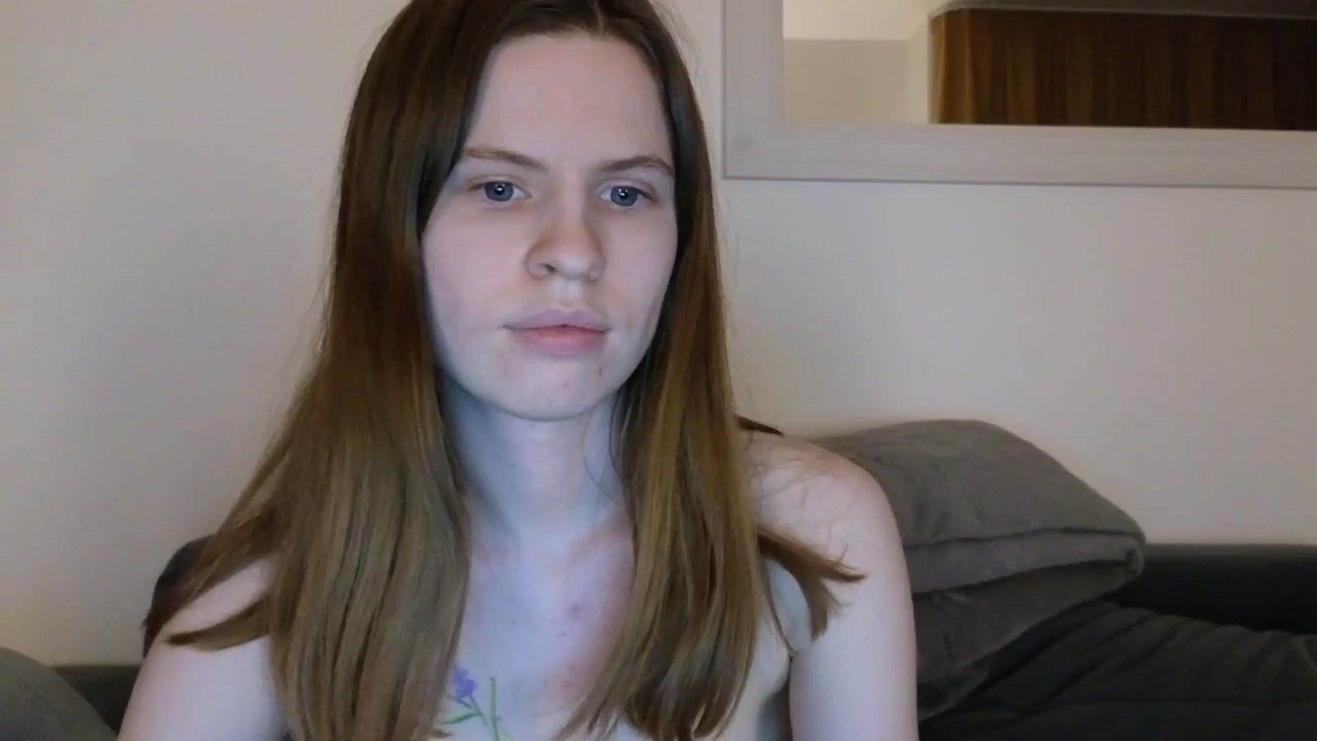 Gallery image thumbnail from Yuri_elfie's myfreecams stream on, 03/13/2025, 17:27 image 9 of 20