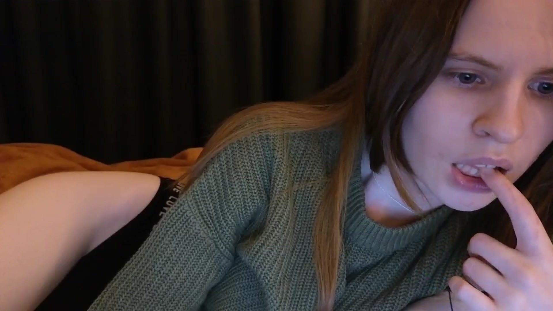 Gallery image thumbnail from Yuri_elfie's myfreecams stream on, 03/22/2025, 06:58 image 9 of 20