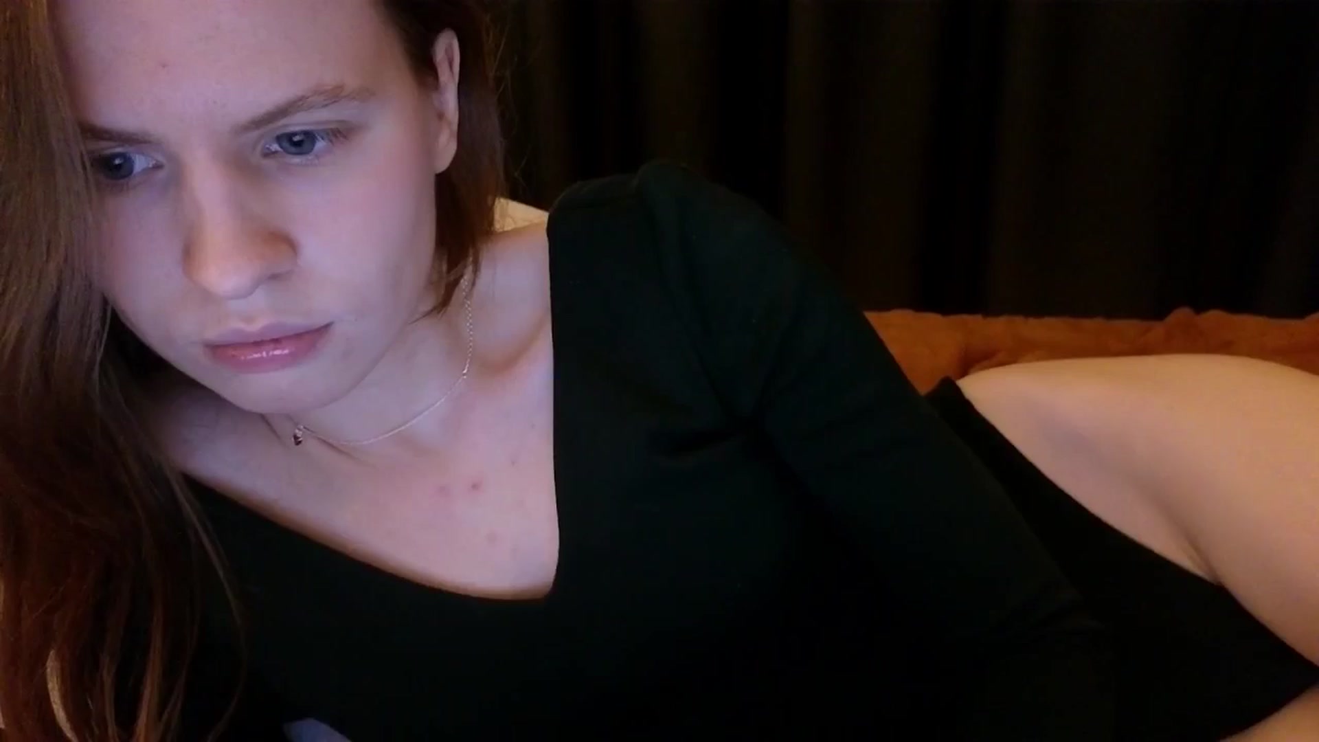 Gallery image thumbnail from Yuri_elfie's myfreecams stream on, 03/24/2025, 04:34 image 18 of 20