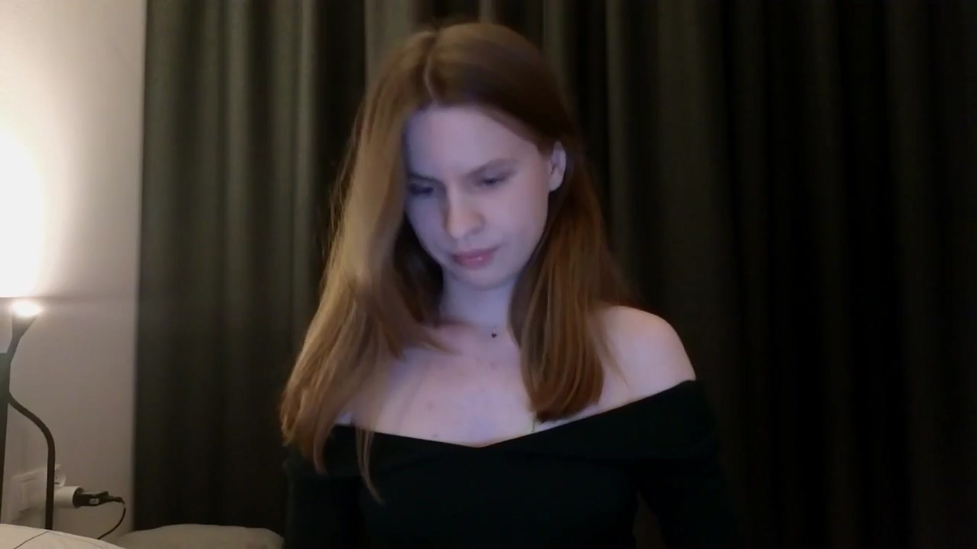 Gallery image thumbnail from Yuri_elfie's myfreecams stream on, 03/24/2025, 04:34 image 3 of 20