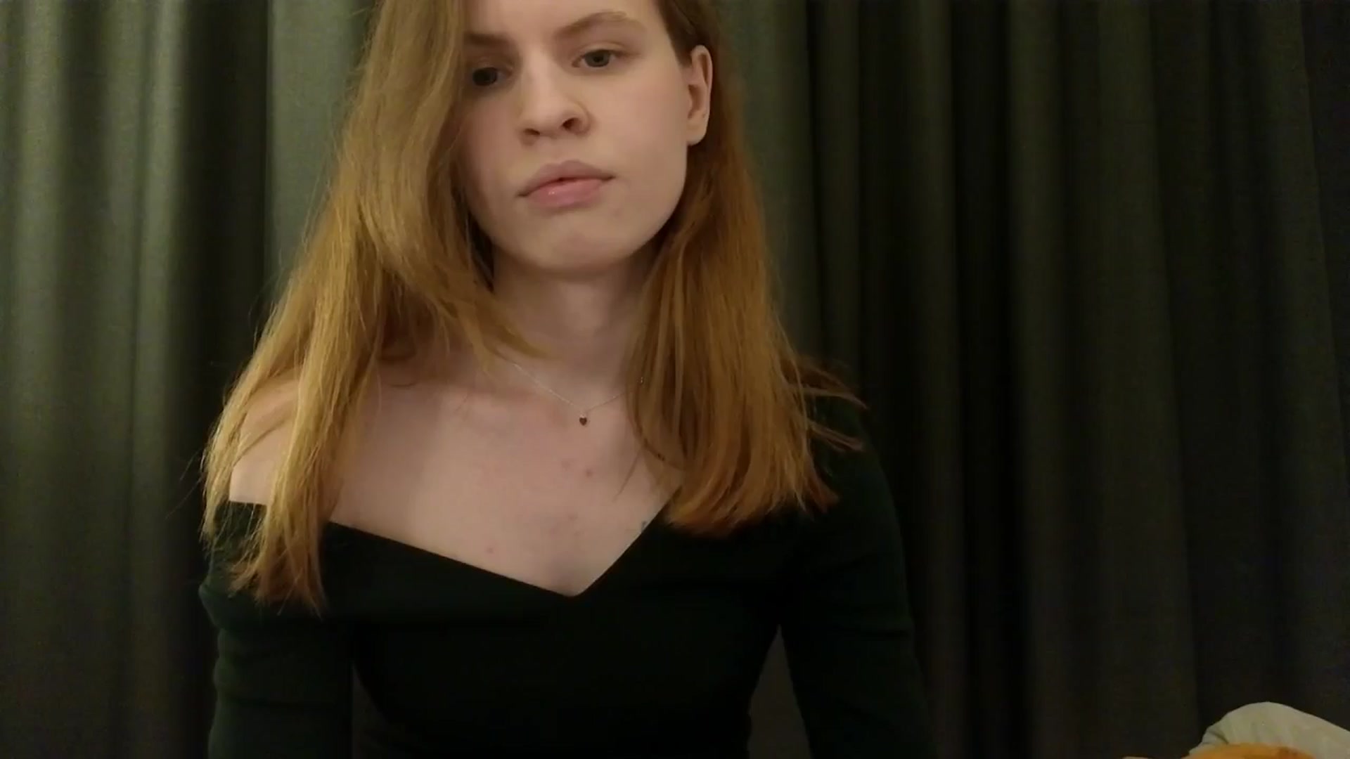 Gallery image thumbnail from Yuri_elfie's myfreecams stream on, 03/24/2025, 04:34 image 9 of 20