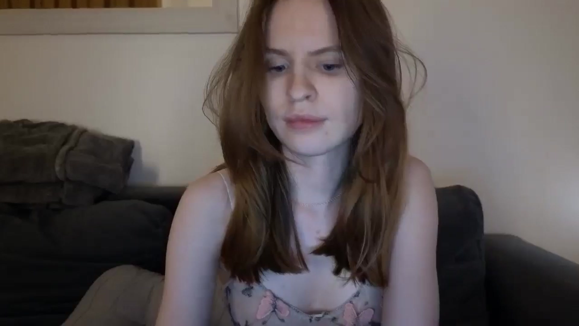 Gallery image thumbnail from Yuri_elfie's myfreecams stream on, 03/26/2025, 13:56 image 6 of 20