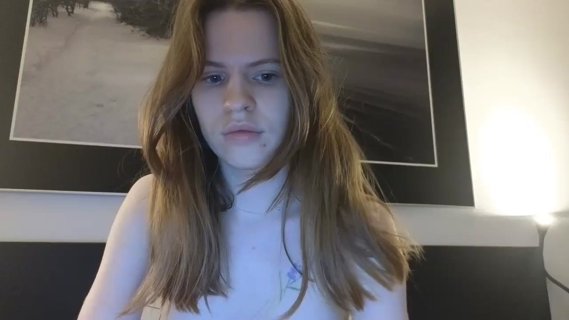 Gallery image thumbnail from Yuri_elfie's myfreecams stream on, 03/27/2025, 06:10 image 7 of 20