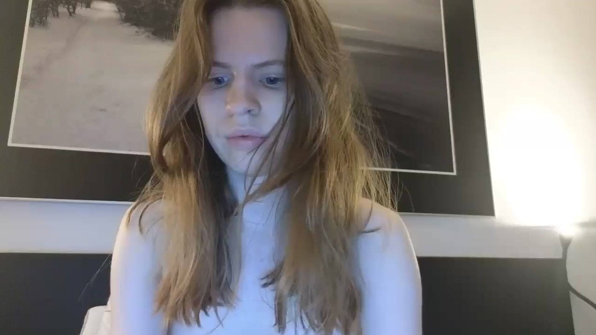 Gallery image thumbnail from Yuri_elfie's myfreecams stream on, 03/27/2025, 06:10 image 4 of 20