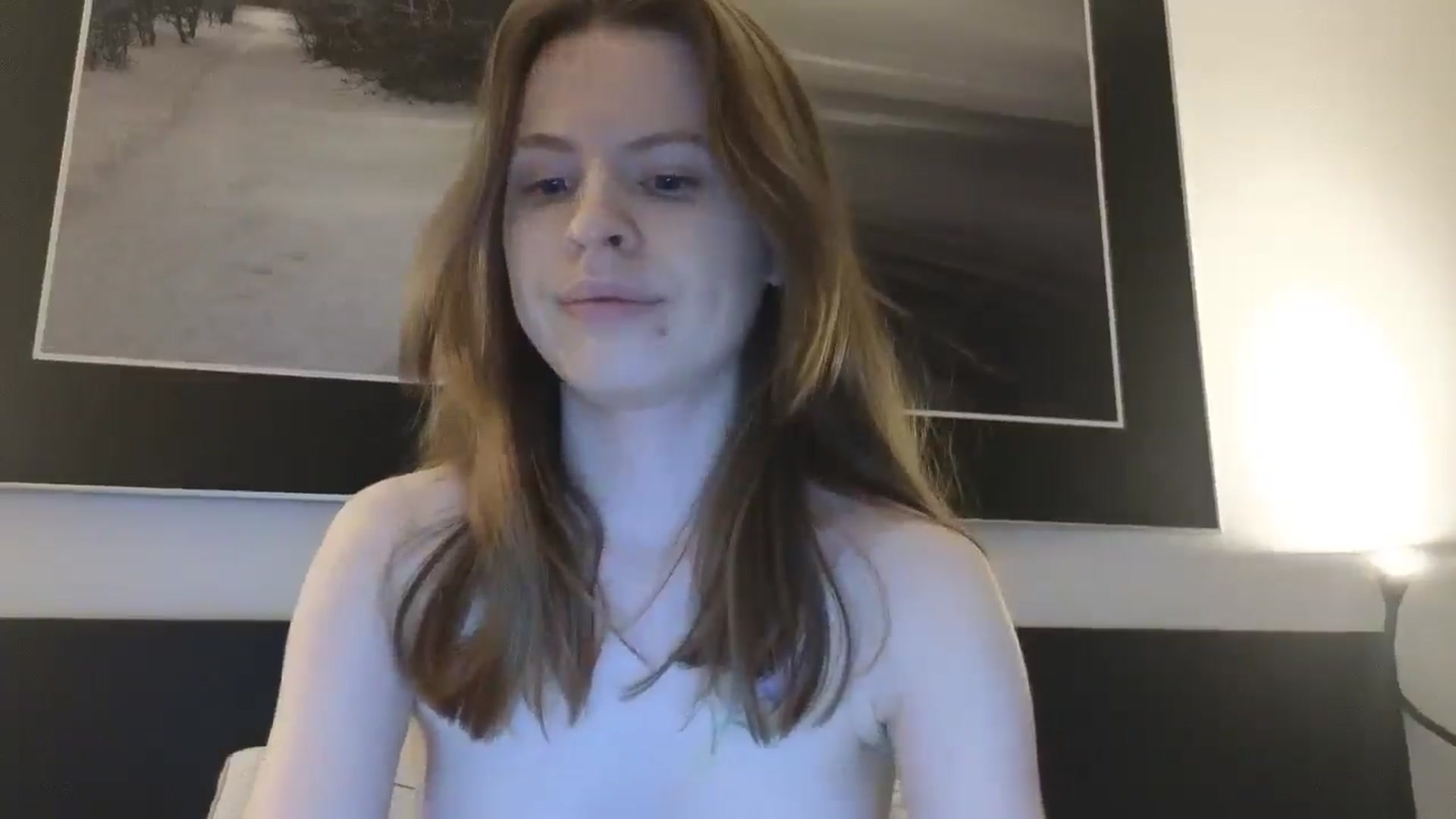 Gallery image thumbnail from Yuri_elfie's myfreecams stream on, 03/27/2025, 06:10 image 12 of 20