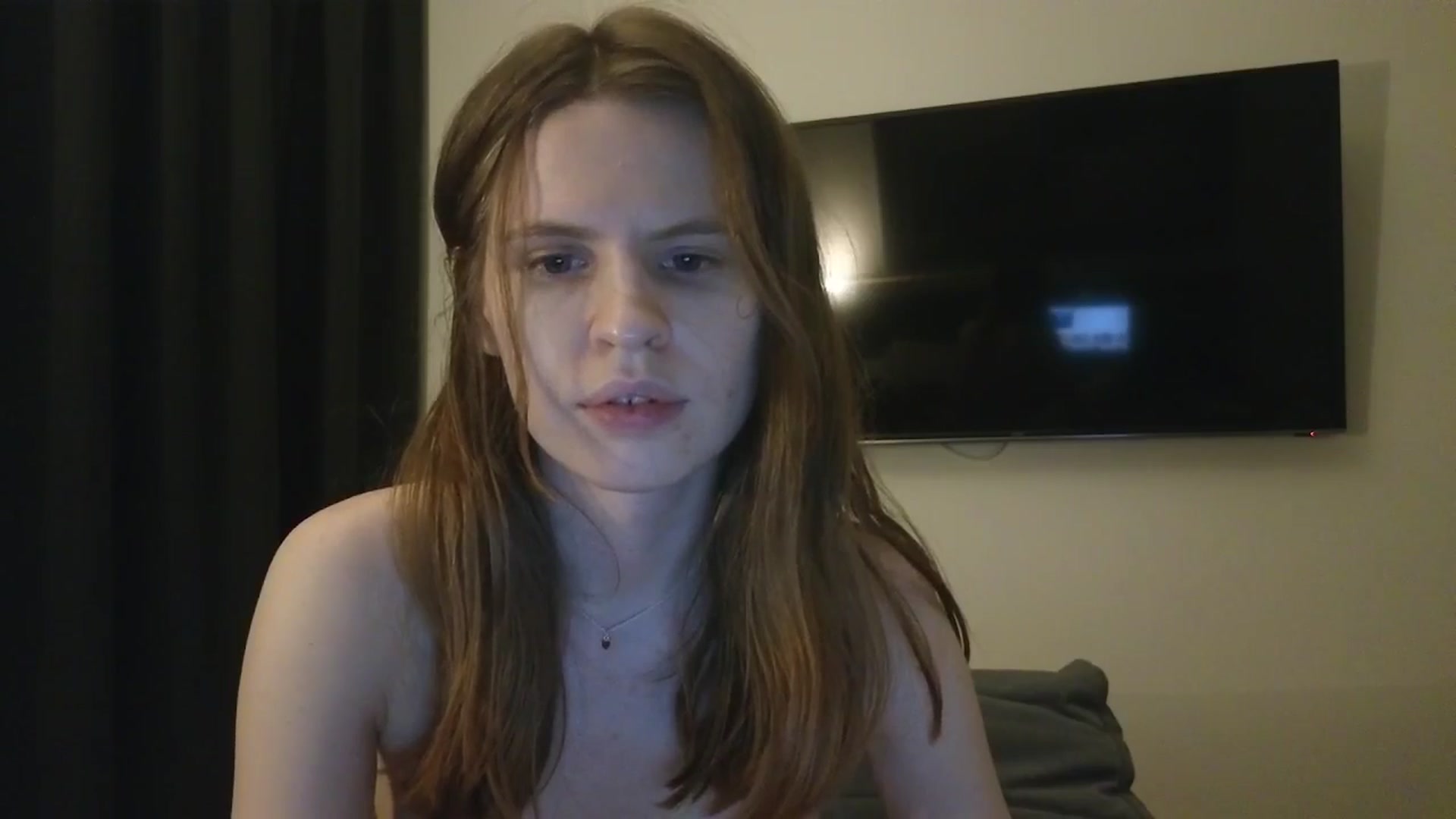 Gallery image thumbnail from Yuri_elfie's myfreecams stream on, 04/13/2025, 06:21 image 19 of 20