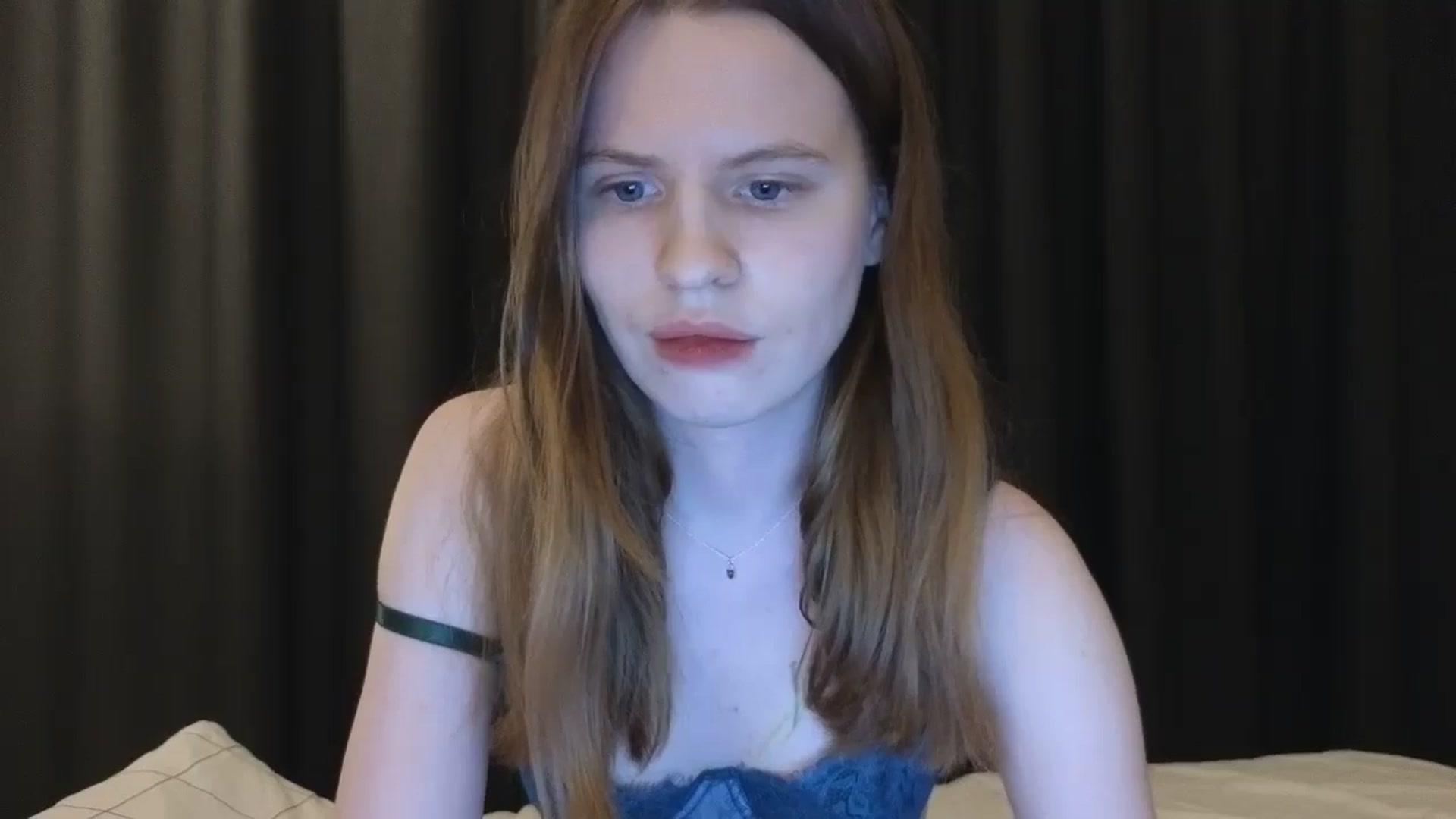 Gallery image thumbnail from Yuri_elfie's myfreecams stream on, 04/23/2025, 03:15 image 16 of 20