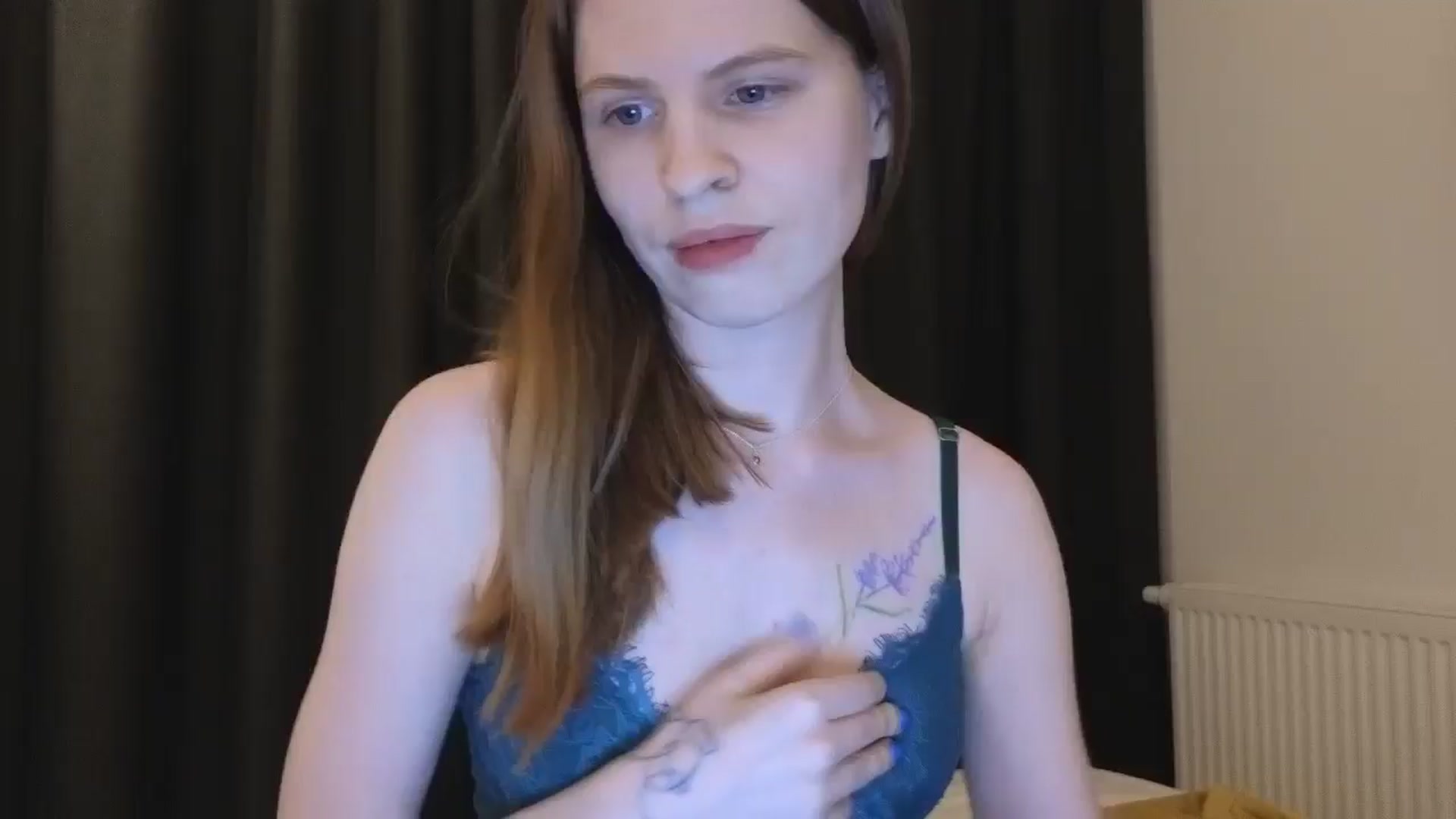 Gallery image thumbnail from Yuri_elfie's myfreecams stream on, 04/23/2025, 03:15 image 1 of 20