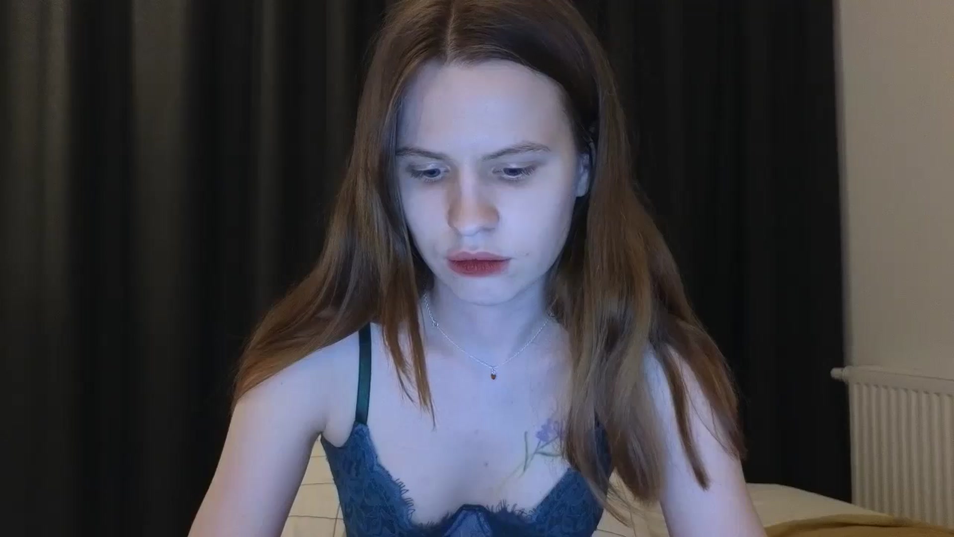 Gallery image thumbnail from Yuri_elfie's myfreecams stream on, 04/23/2025, 04:39 image 8 of 20