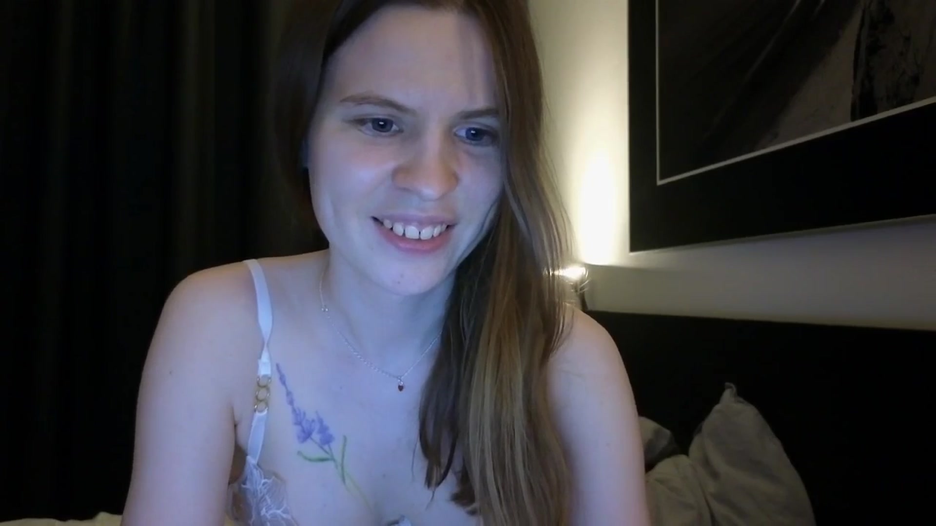 Gallery image thumbnail from Yuri_elfie's myfreecams stream on, 04/26/2025, 07:52 image 11 of 20