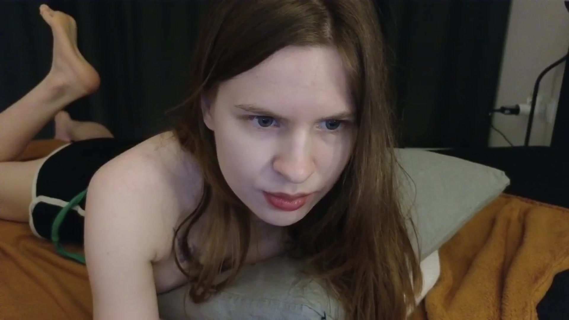 Gallery image thumbnail from Yuri_elfie's myfreecams stream on, 04/29/2025, 03:23 image 18 of 20