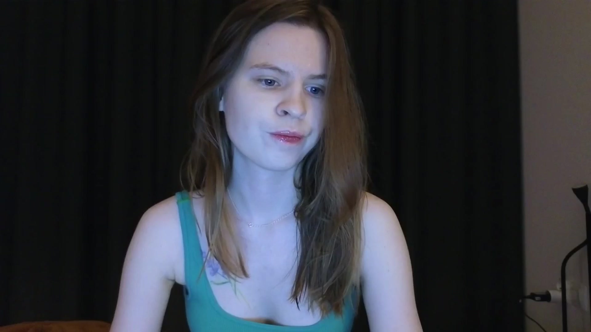 Gallery image thumbnail from Yuri_elfie's myfreecams stream on, 04/29/2025, 03:23 image 3 of 20