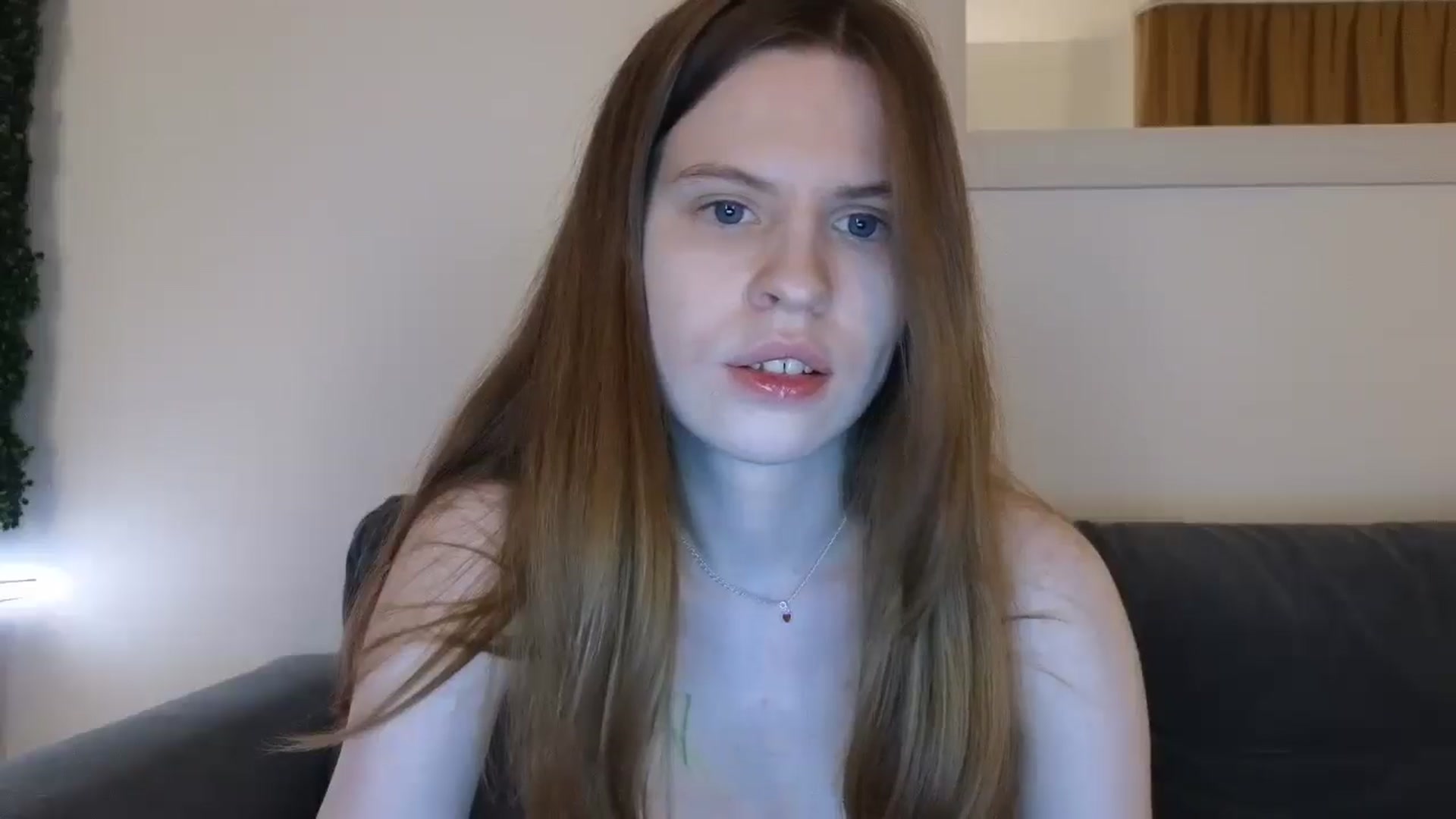 Gallery image thumbnail from Yuri_elfie's myfreecams stream on, 05/16/2025, 03:31 image 16 of 20