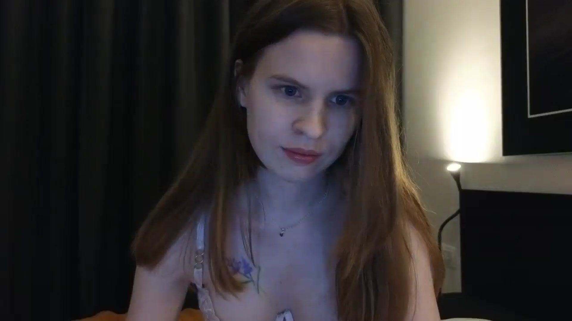 Gallery image thumbnail from Yuri_elfie's myfreecams stream on, 05/22/2025, 01:00 image 5 of 20