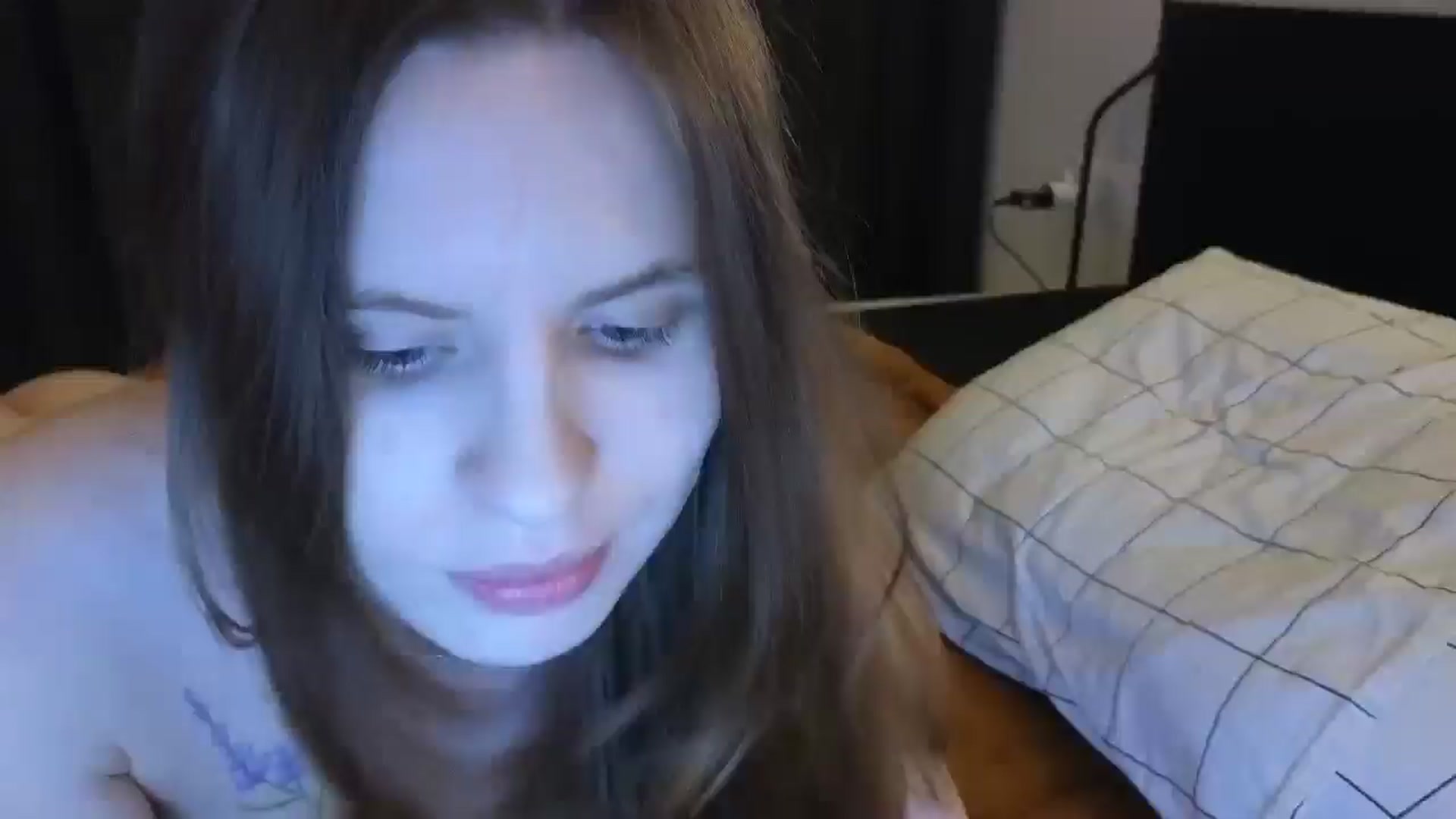 Gallery image thumbnail from Yuri_elfie's myfreecams stream on, 05/22/2025, 01:20 image 20 of 20