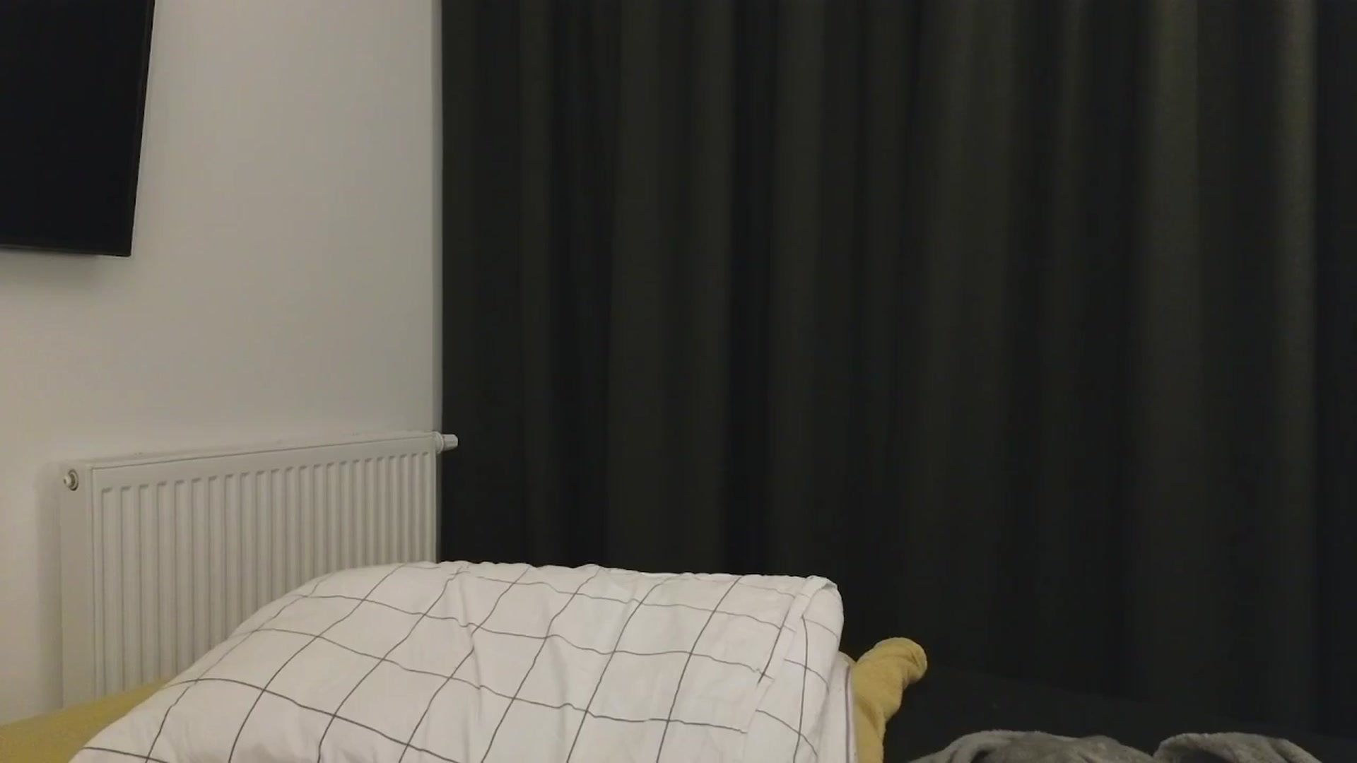 Gallery image thumbnail from Yuri_elfie's myfreecams stream on, 05/25/2025, 24:40 image 20 of 20