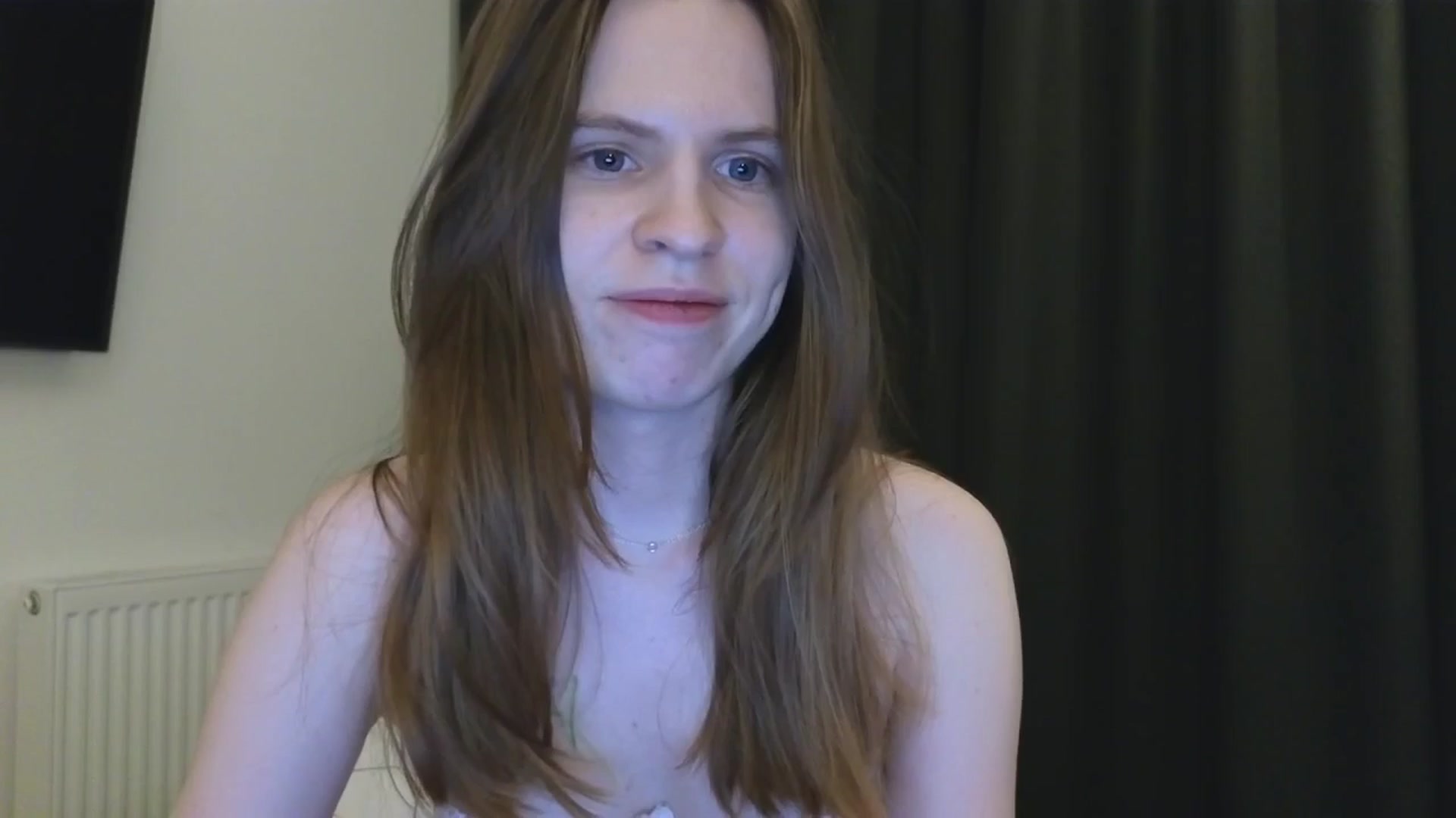Gallery image thumbnail from Yuri_elfie's myfreecams stream on, 05/25/2025, 24:40 image 12 of 20