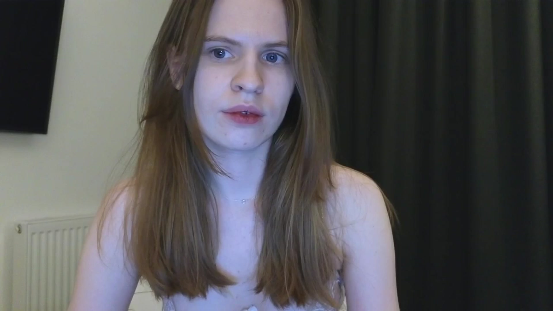 Gallery image thumbnail from Yuri_elfie's myfreecams stream on, 05/25/2025, 24:40 image 9 of 20