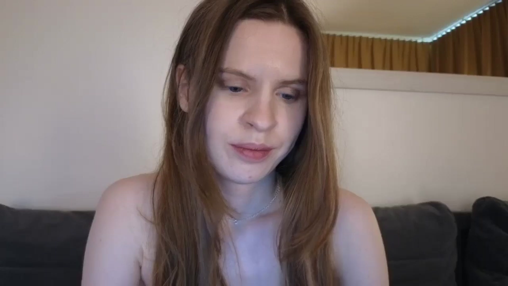 Gallery image thumbnail from Yuri_elfie's myfreecams stream on, 05/26/2025, 06:42 image 13 of 20