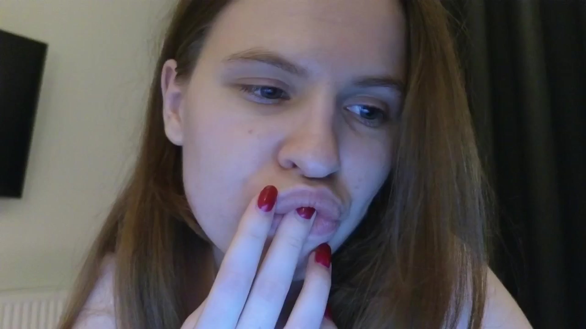 Gallery image thumbnail from Yuri_elfie's myfreecams stream on, 05/31/2025, 20:42 image 7 of 20