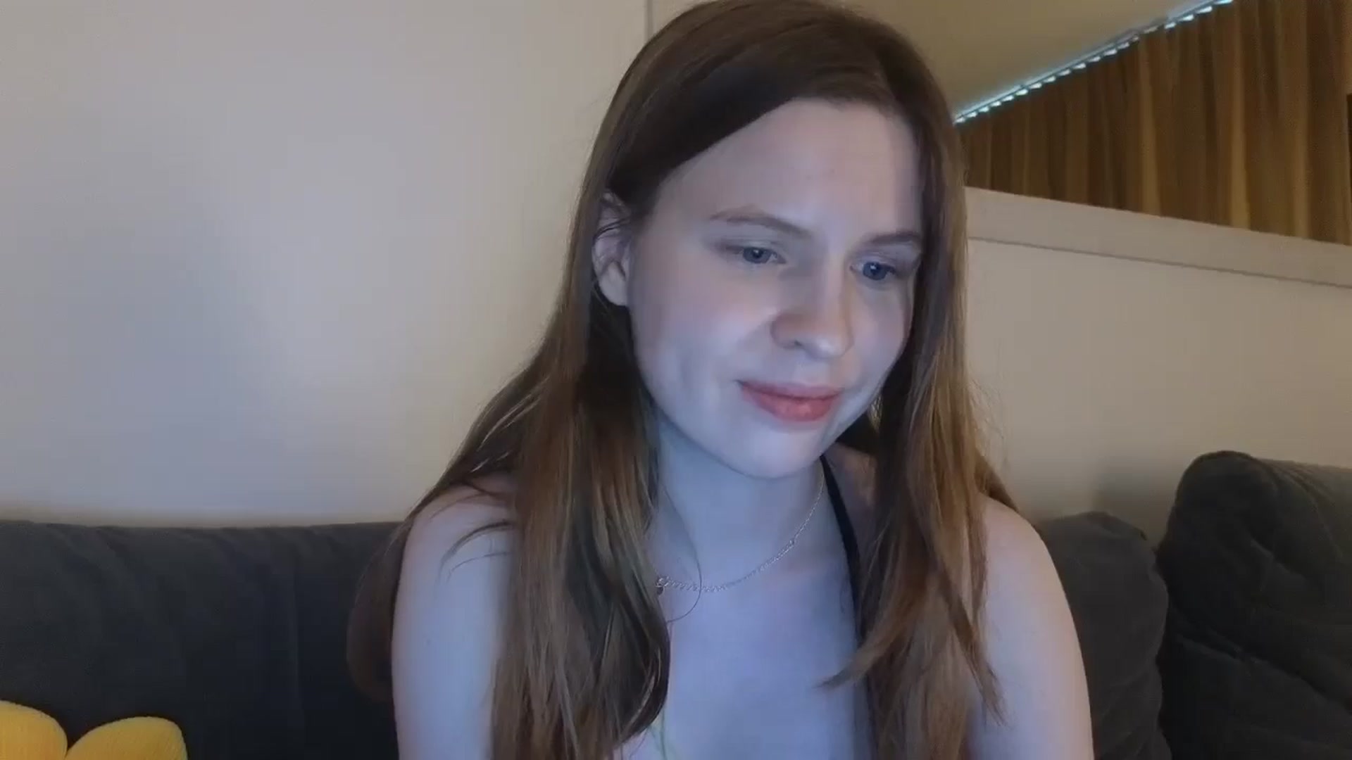 Gallery image thumbnail from Yuri_elfie's myfreecams stream on, 06/12/2025, 05:44 image 15 of 20