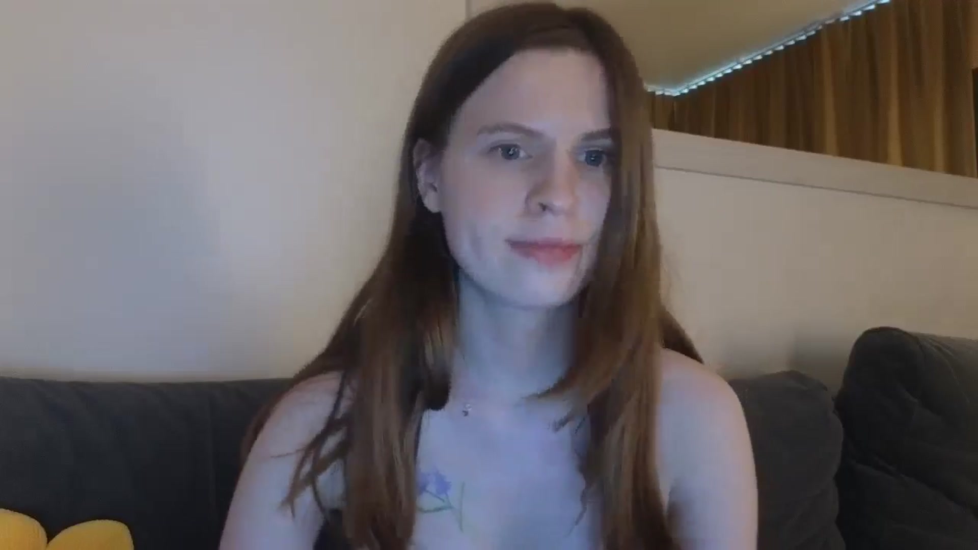 Gallery image thumbnail from Yuri_elfie's myfreecams stream on, 06/12/2025, 05:44 image 10 of 20