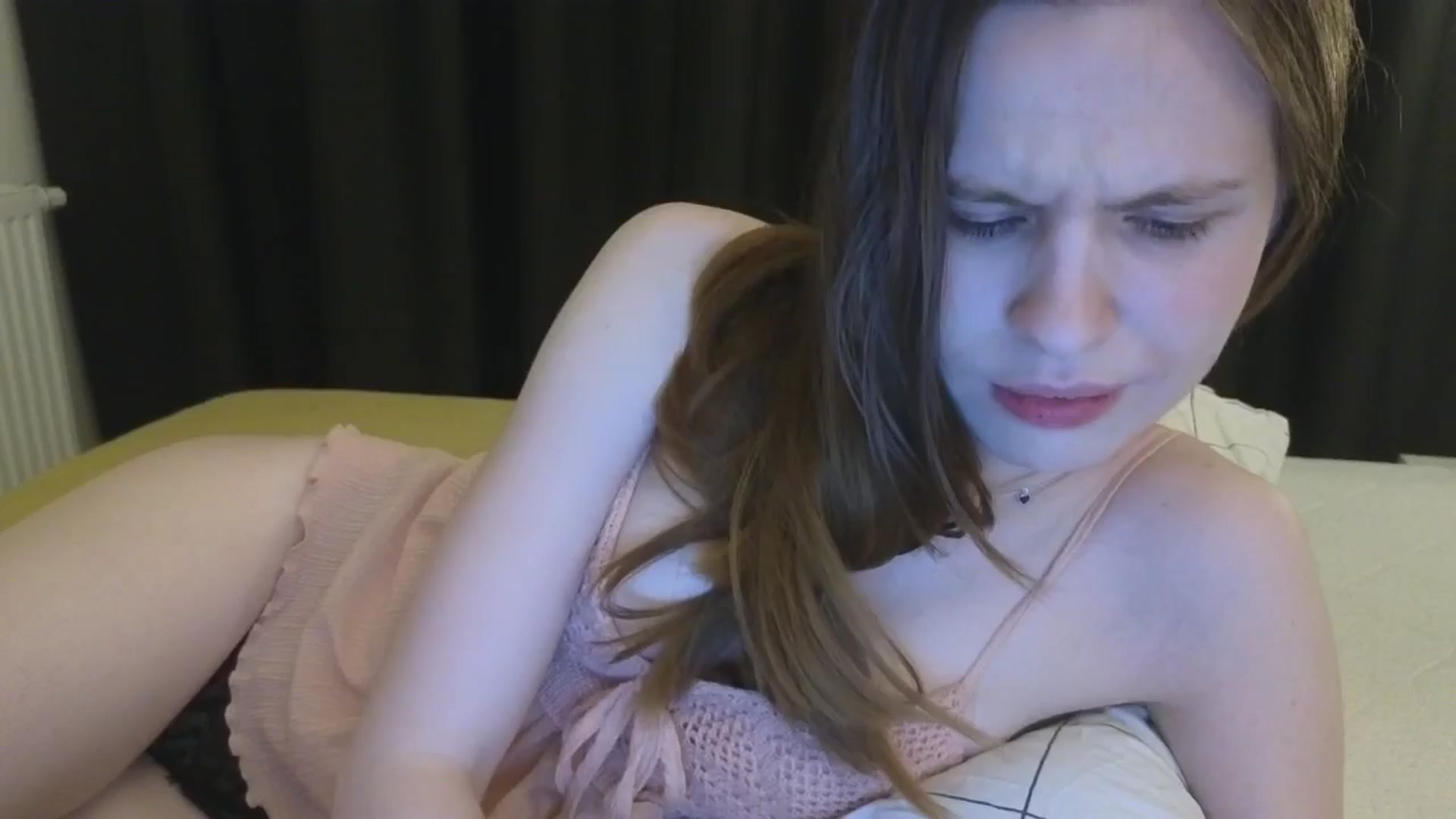 Gallery image thumbnail from Yuri_elfie's myfreecams stream on, 06/30/2025, 23:37 image 6 of 20