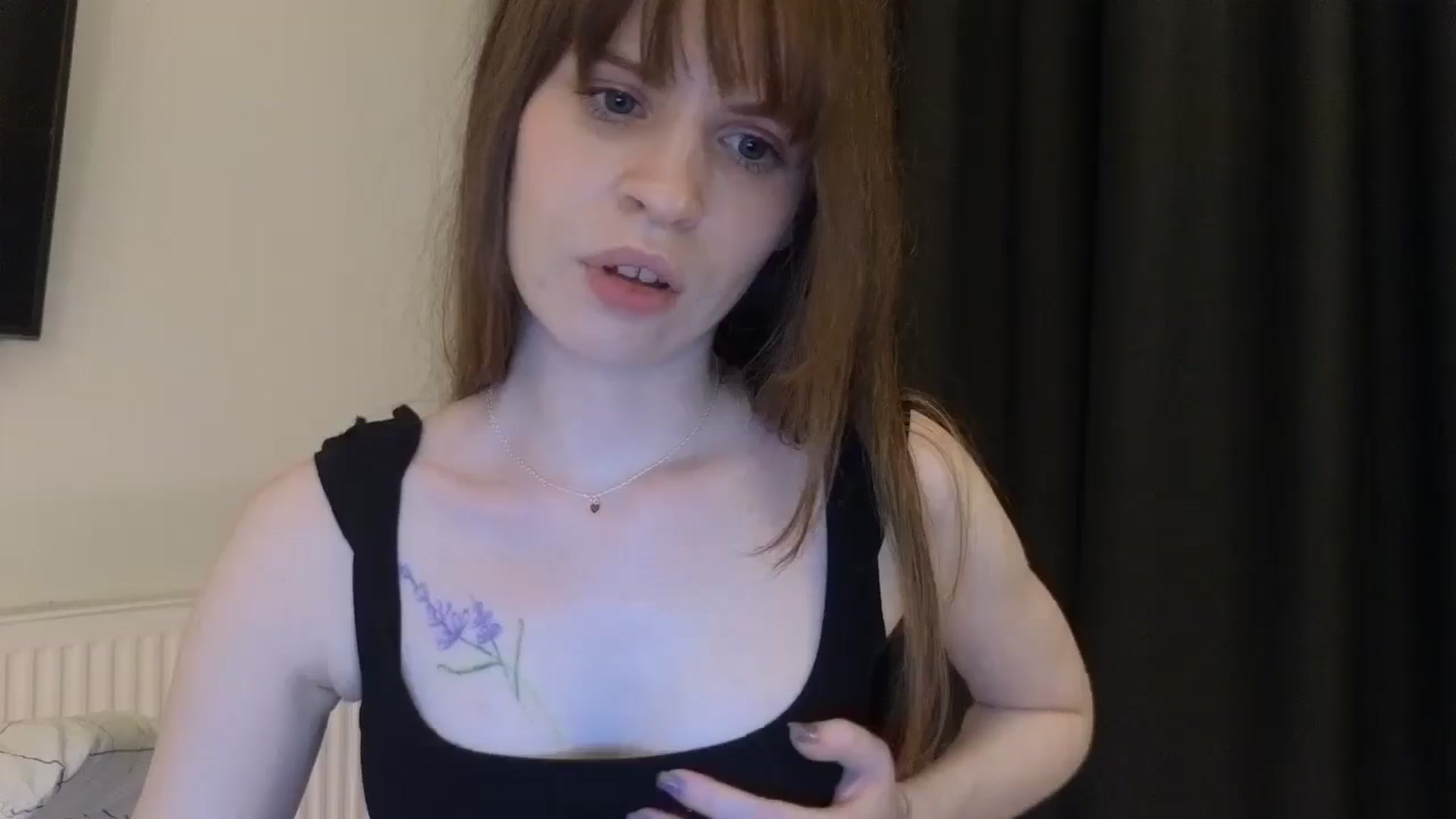 Gallery image thumbnail from Yuri_elfie's myfreecams stream on, 07/11/2025, 04:25 image 2 of 20
