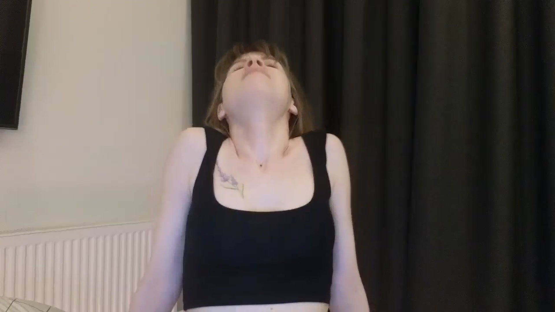 Gallery image thumbnail from Yuri_elfie's myfreecams stream on, 07/11/2025, 04:25 image 19 of 20