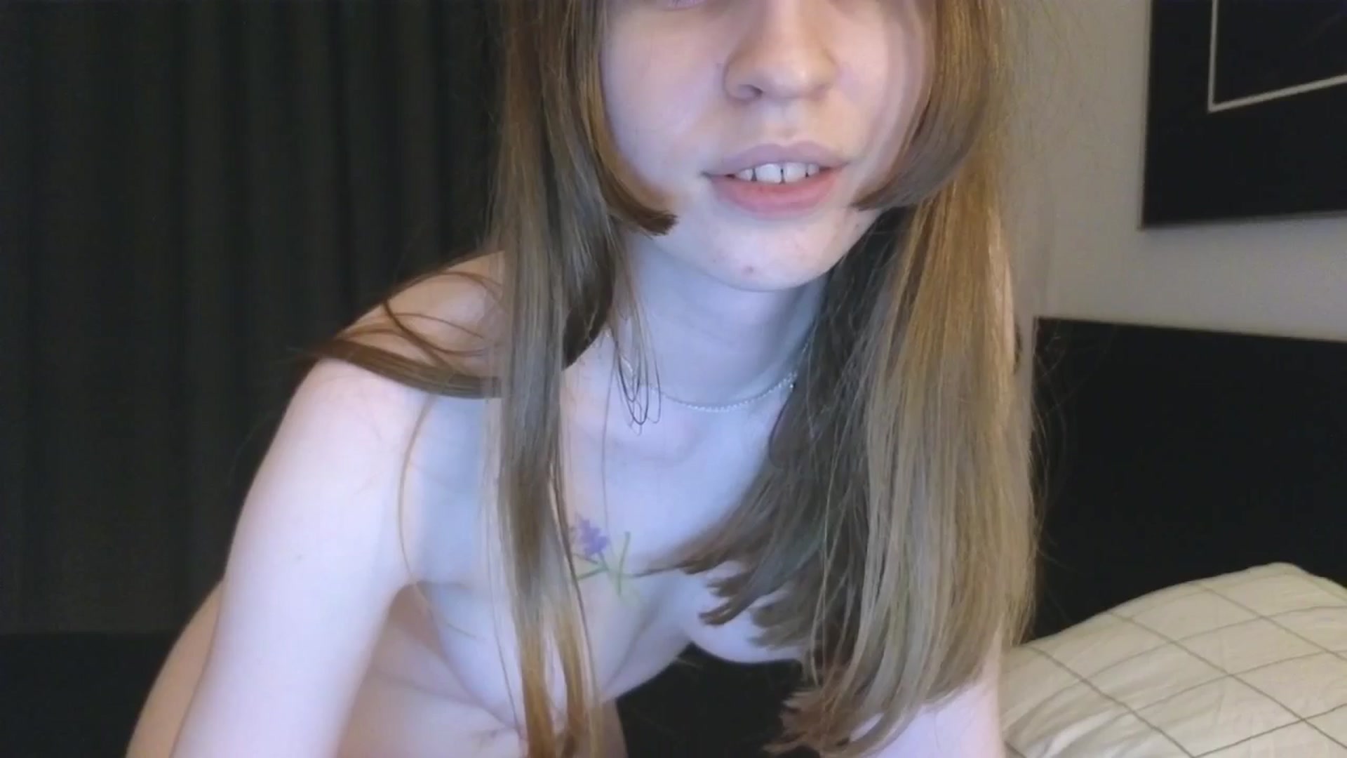 Gallery image thumbnail from Yuri_elfie's myfreecams stream on, 07/14/2025, 06:02 image 16 of 20