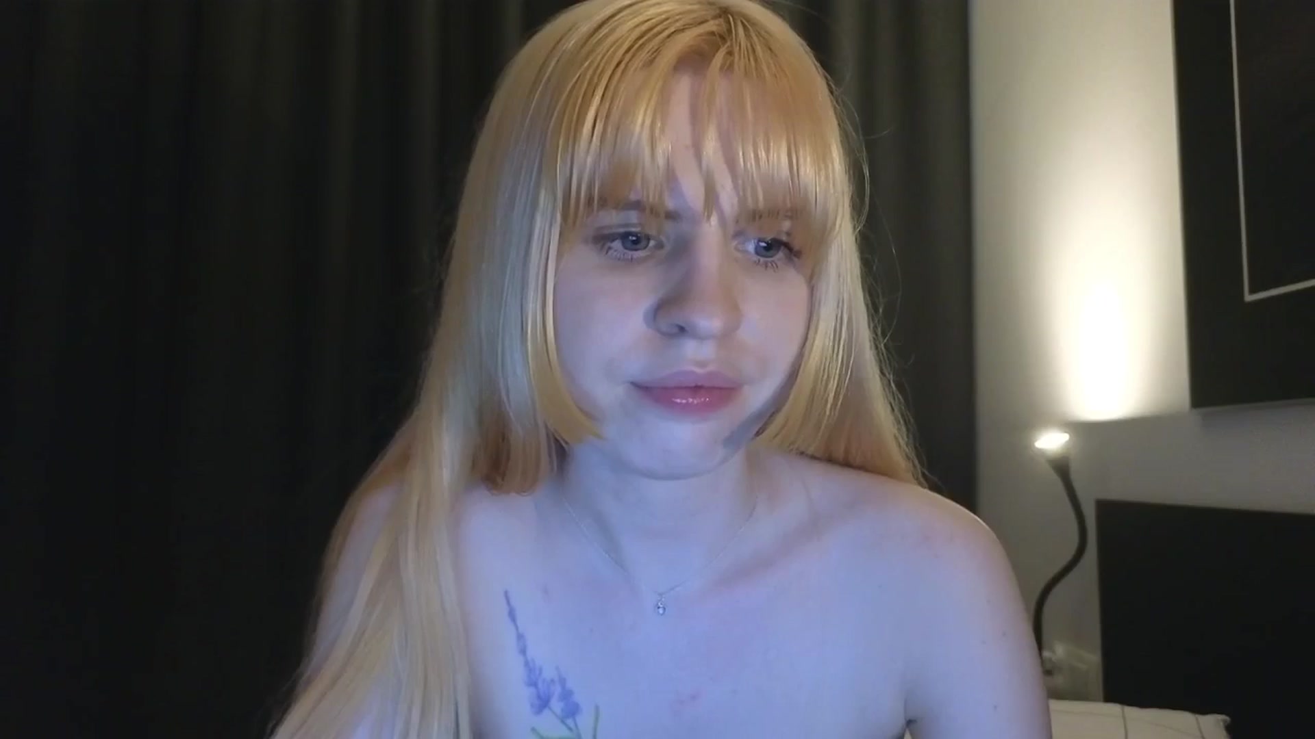 Gallery image thumbnail from Yuri_elfie's myfreecams stream on, 08/02/2025, 06:31 image 12 of 20
