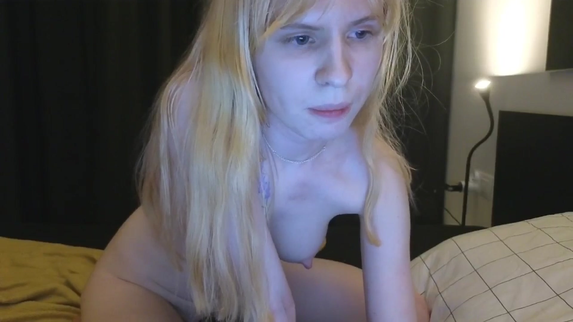 Gallery image thumbnail from Yuri_elfie's myfreecams stream on, 08/07/2025, 05:51 image 6 of 20