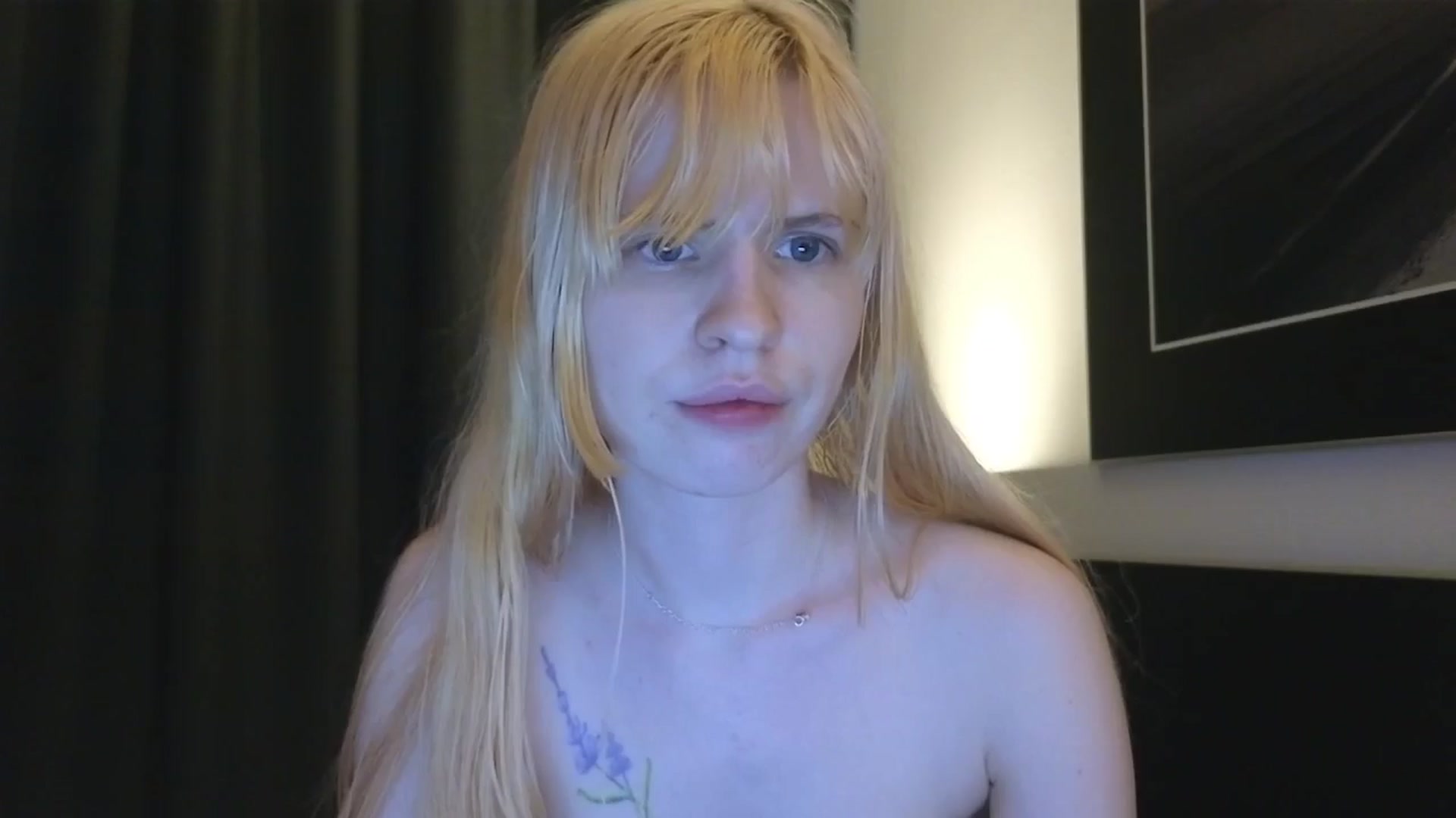 Gallery image thumbnail from Yuri_elfie's myfreecams stream on, 08/07/2025, 07:37 image 16 of 20